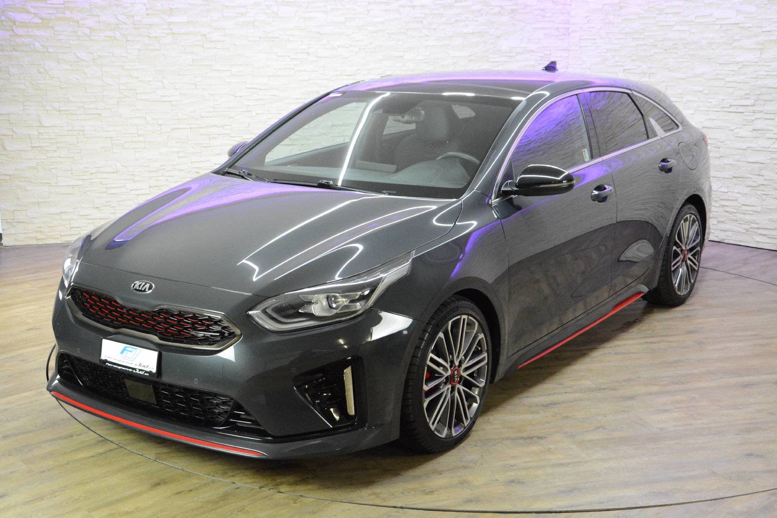 KIA ProCeed 1.6 T-GDi GT, Benzin, Occasion / Gebraucht, Automatik - 7