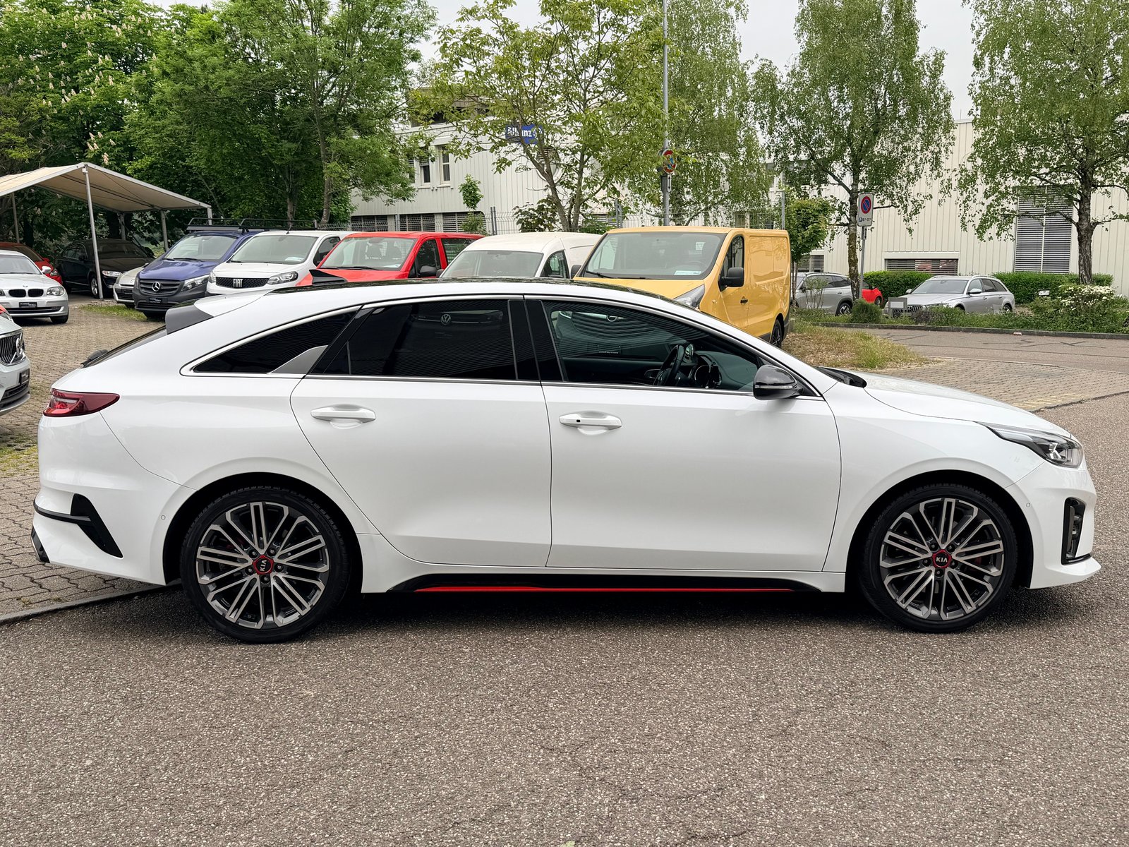 KIA ProCeed 1.6 T-GDi GT DCT, Petrol, Second hand / Used, Automatic - 2