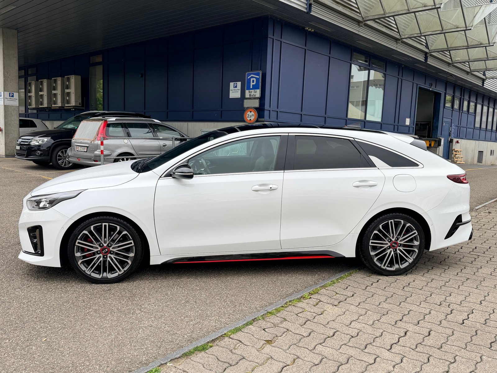 KIA ProCeed 1.6 T-GDi GT DCT, Petrol, Second hand / Used, Automatic - 6