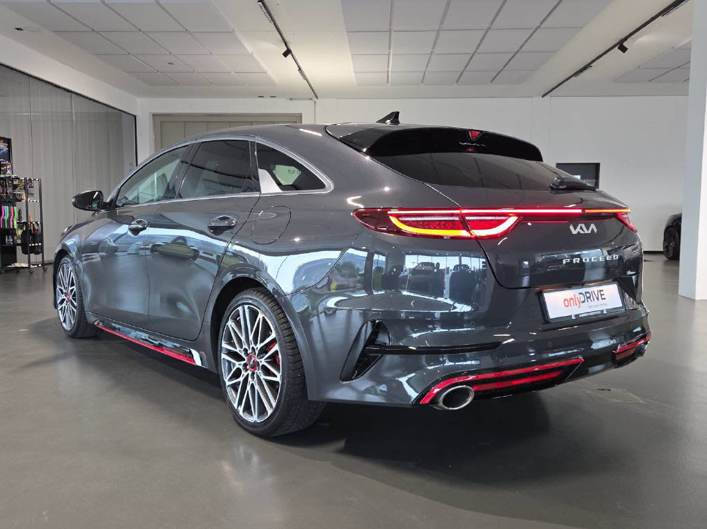 KIA ProCeed 1.6 T-GDi GT, Benzin, Occasion / Gebraucht, Automatik - 6