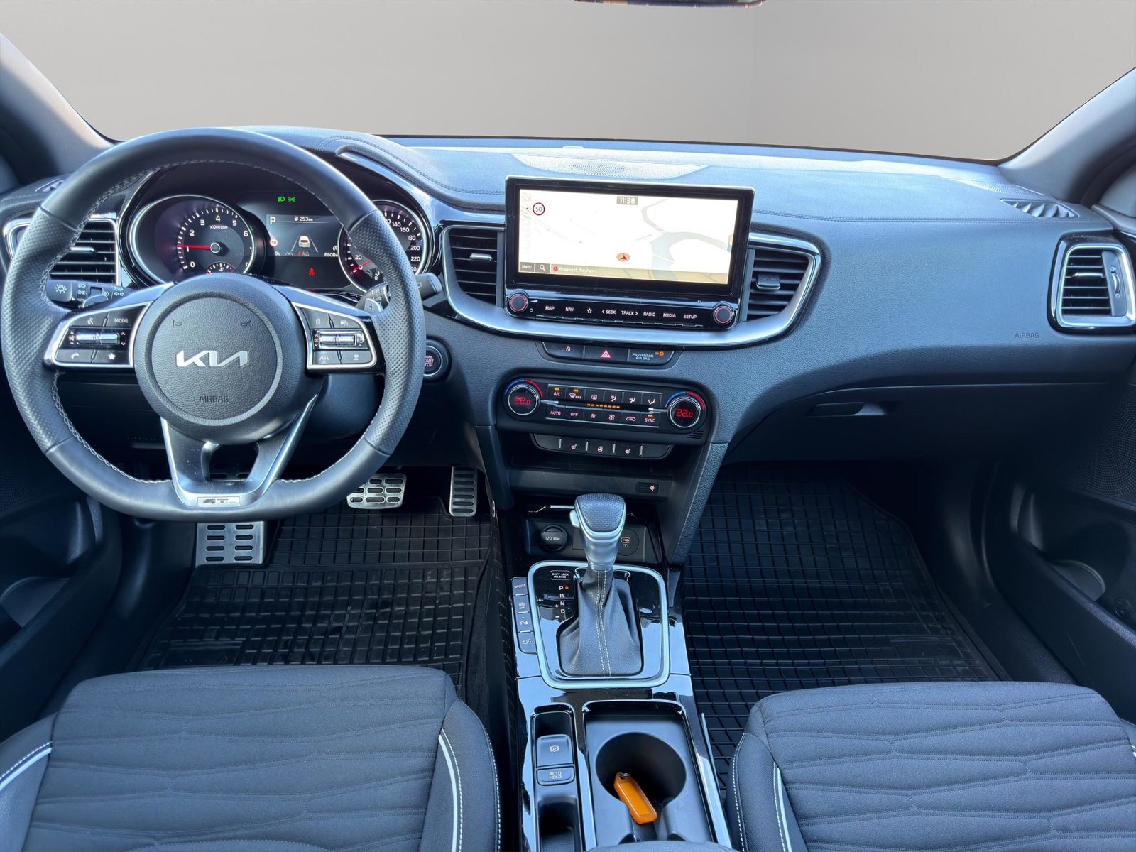 KIA ProCeed 1.5 T-GDi GT-Line, Benzin, Occasion / Gebraucht, Automatik - 6