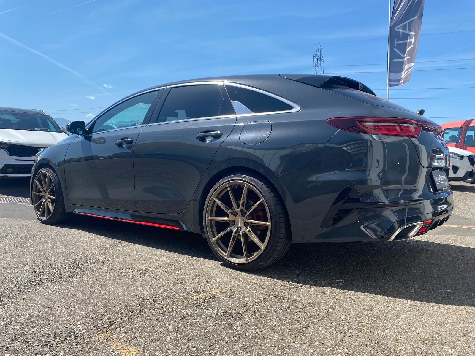 KIA ProCeed 1.6 T-GDi GT, Benzin, Occasion / Gebraucht, Automatik - 6