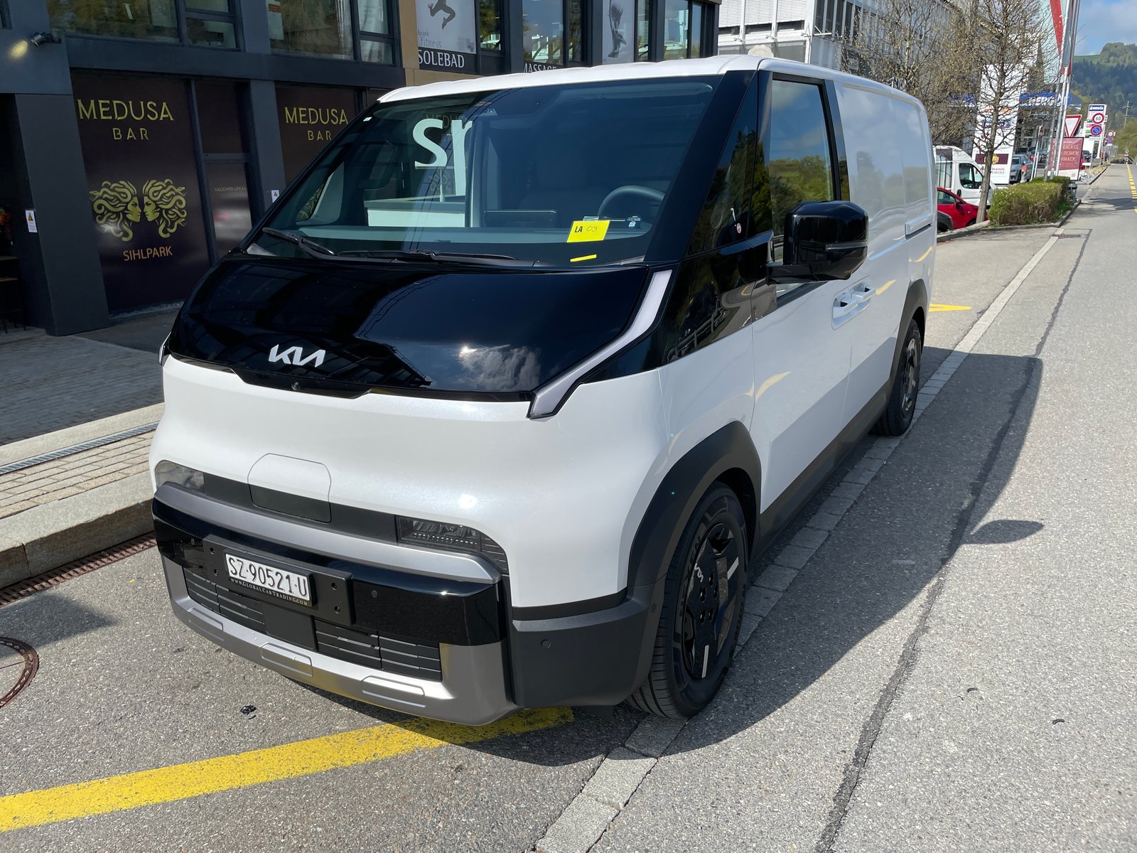 KIA PV5 Cargo 71.2 kWh Elite, 2-Schiebetüren, Wärmepumpe