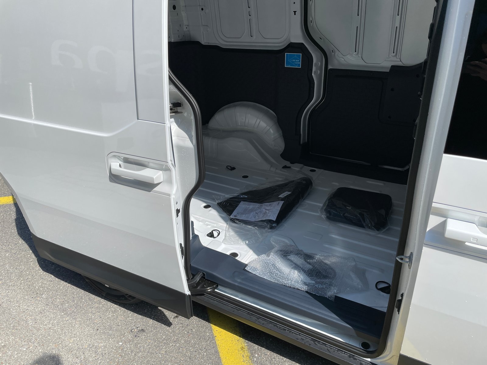KIA PV5 Cargo 71.2 kWh Elite, 2-Schiebetüren, Wärmepumpe, Elektro, Neuwagen, Automatik - 5