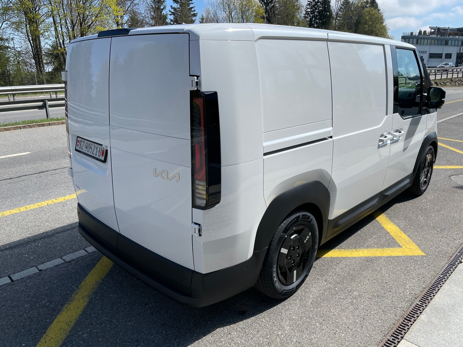 KIA PV5 Cargo 71.2 kWh Elite, 2-Schiebetüren, Wärmepumpe, Elektro, Neuwagen, Automatik - 7