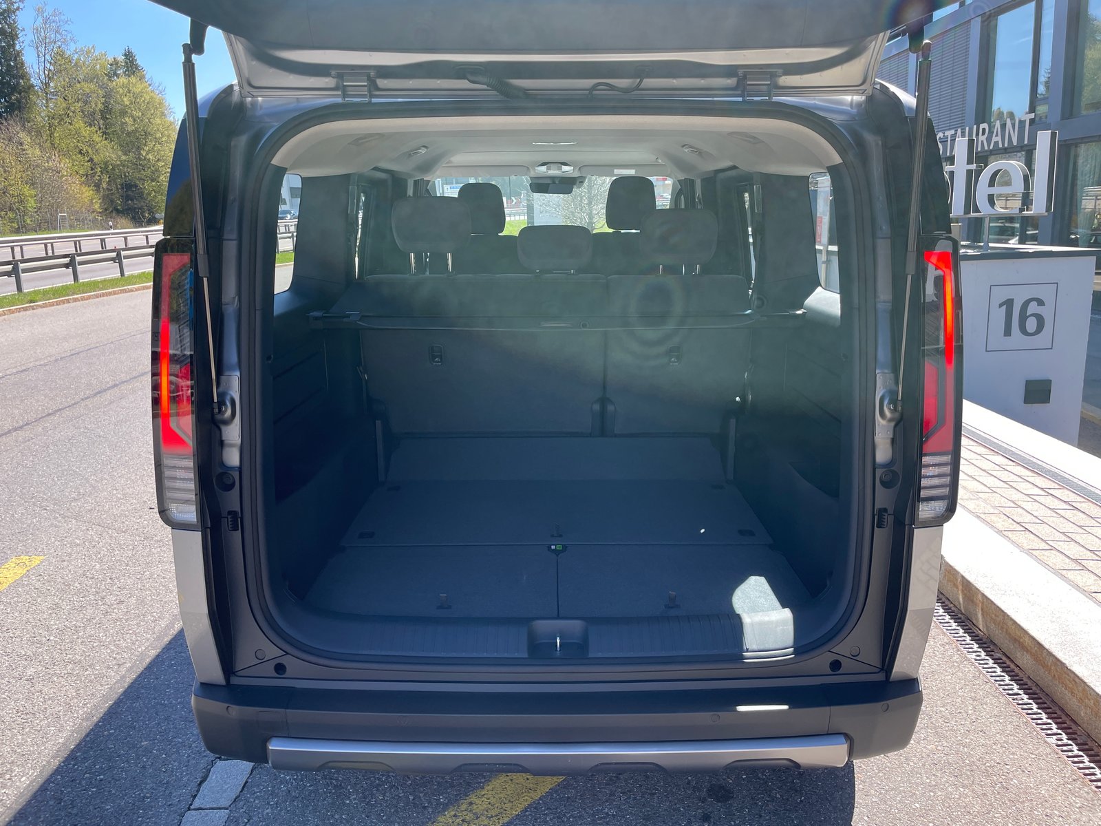 KIA PV5 71.2 kWh Plus, Elettrica, Auto nuove, Automatico - 7