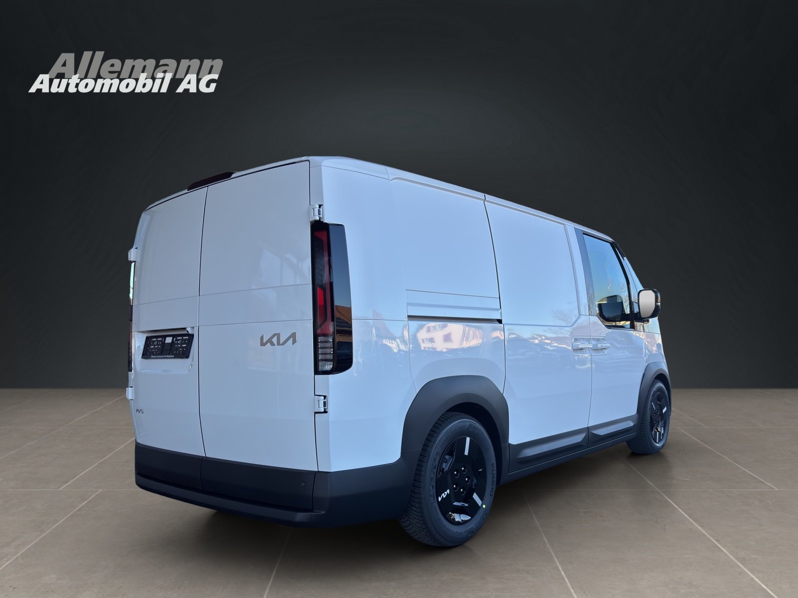 KIA PV5 Cargo 71.2 kWh Plus, Electric, New car, Automatic - 5