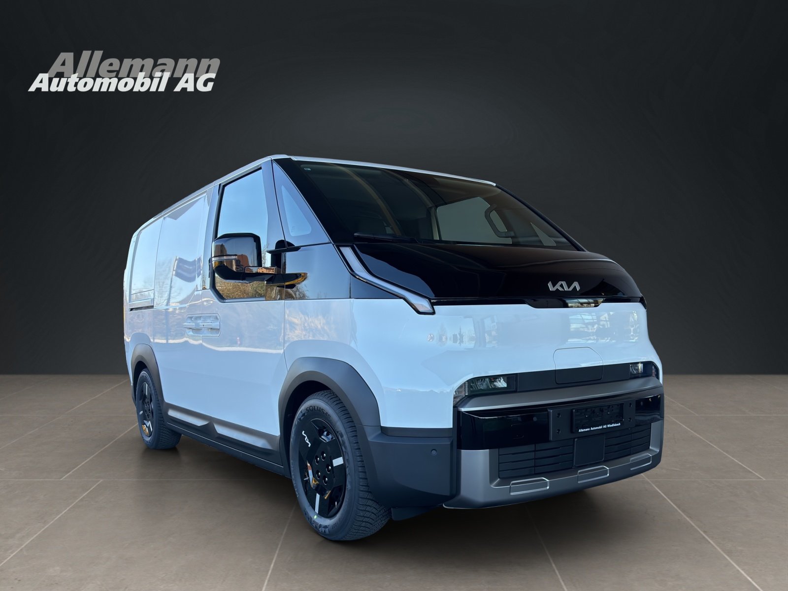 KIA PV5 Cargo 71.2 kWh Plus, Electric, New car, Automatic - 7
