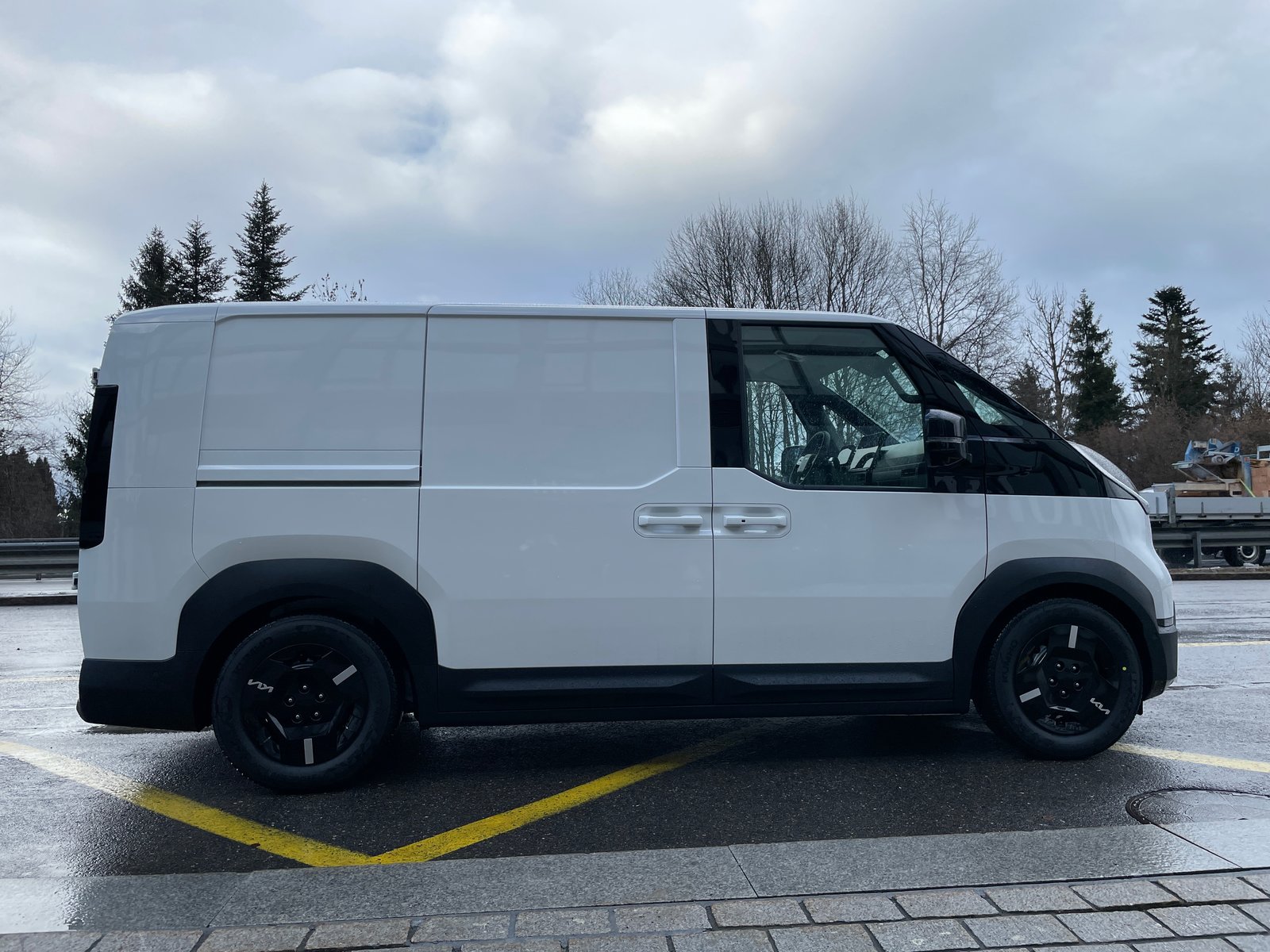 KIA PV5 Cargo 51.2 kWh Essential, Elettrica, Auto nuove, Automatico - 4