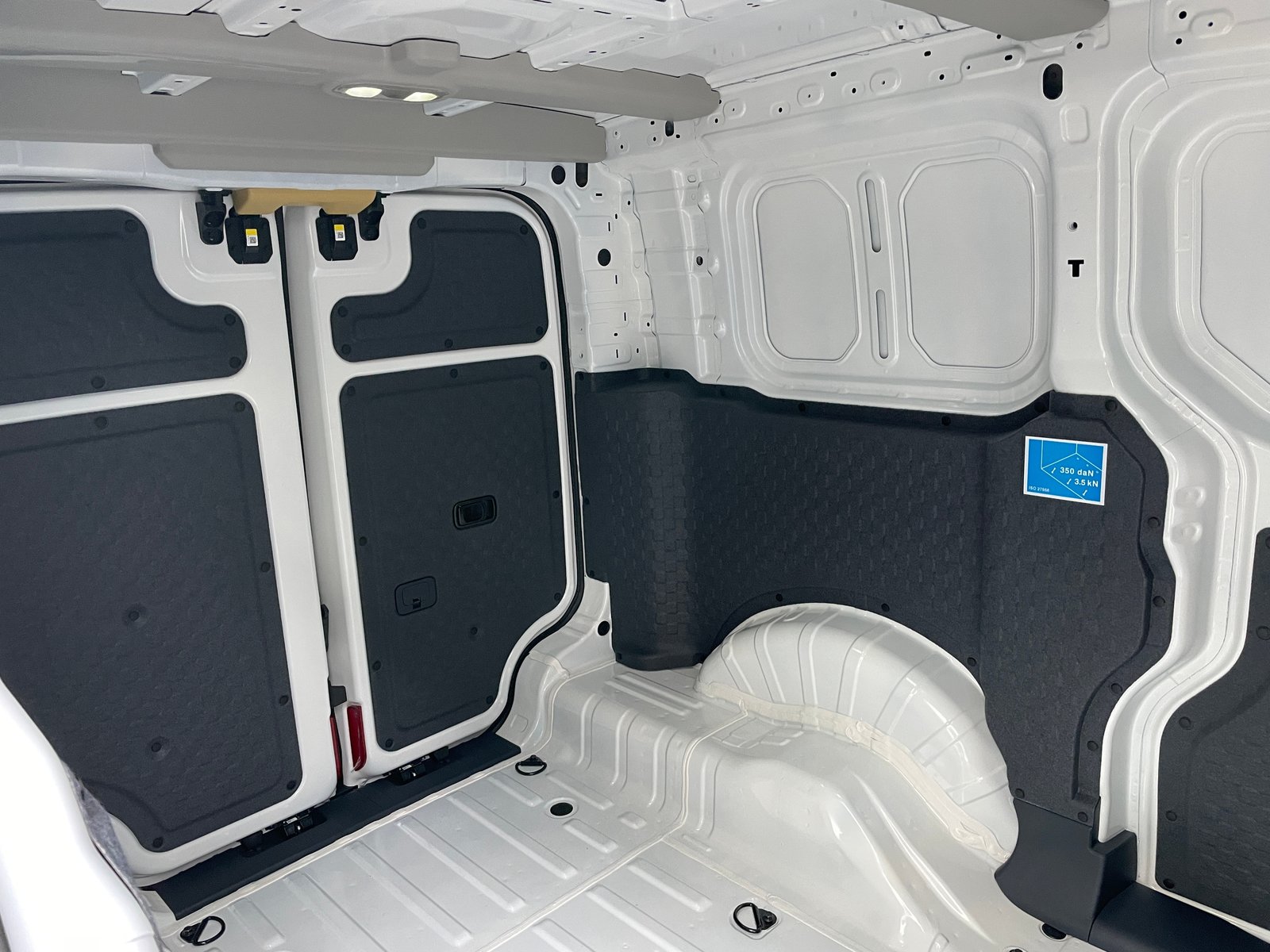 KIA PV5 Cargo 51.2 kWh Essential, Elettrica, Auto nuove, Automatico - 5