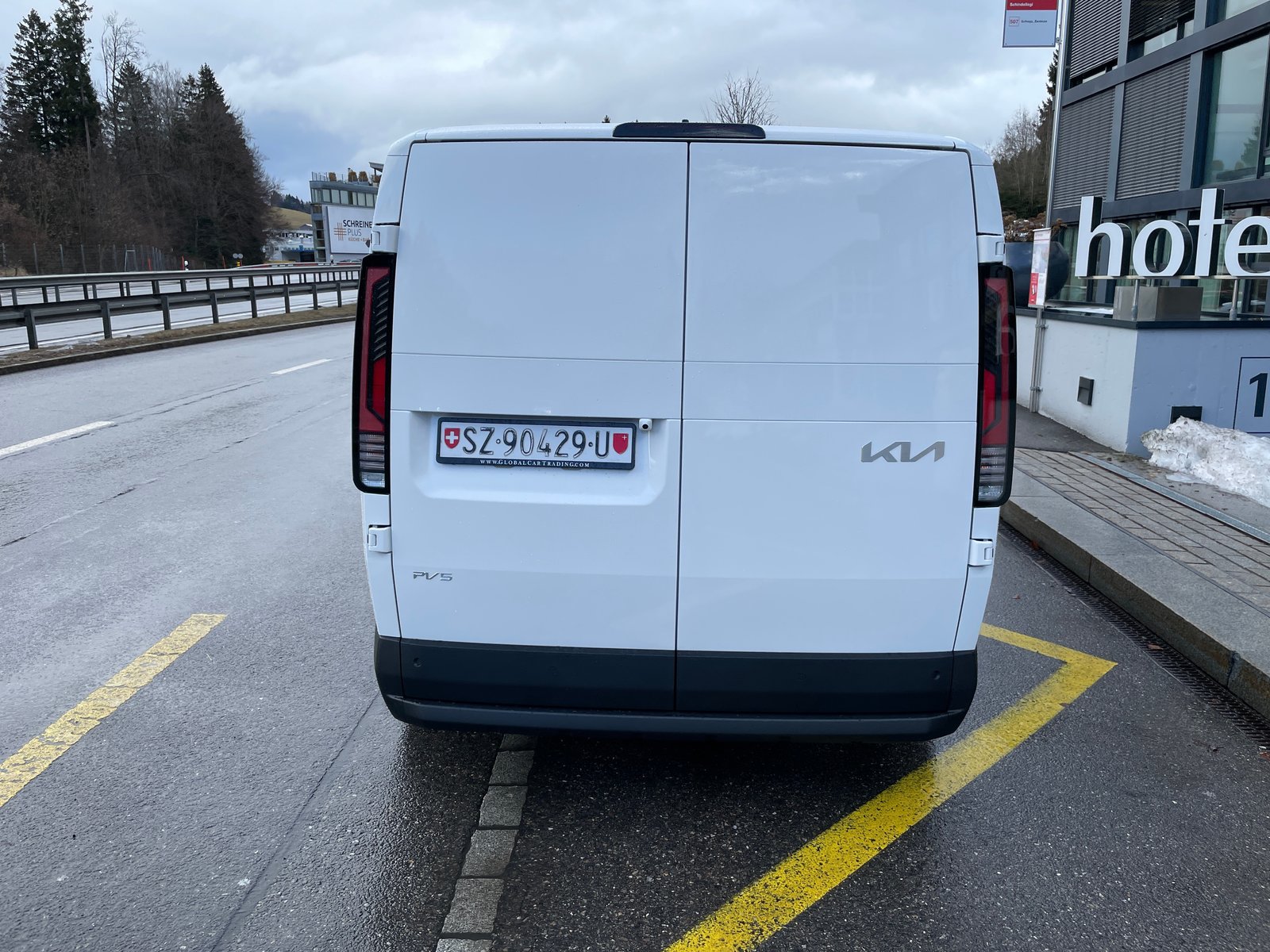 KIA PV5 Cargo 51.2 kWh Essential, Elettrica, Auto nuove, Automatico - 7