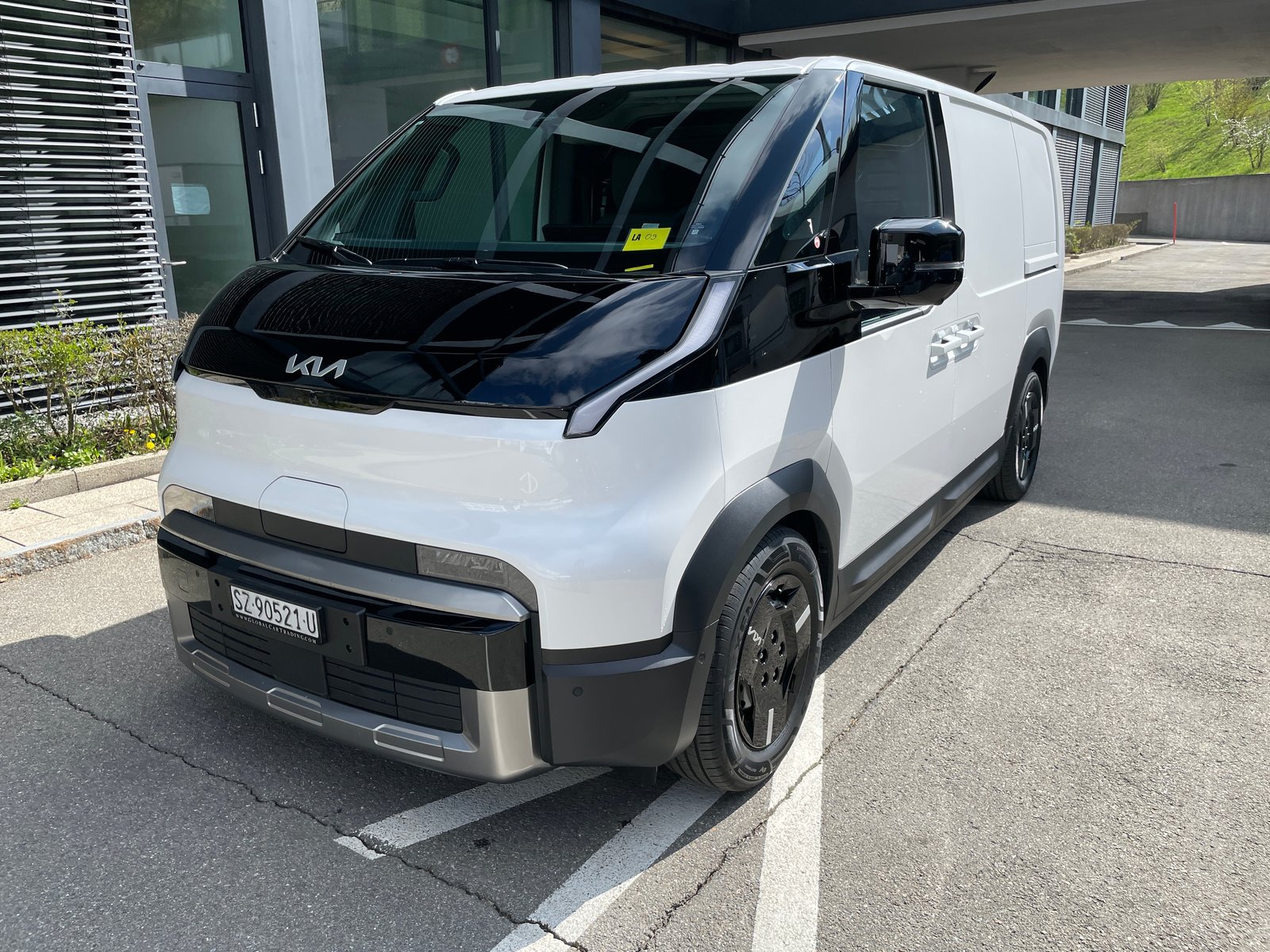 KIA PV5 Cargo 71.2 kWh Elite, 2-Schiebetüren, Wärmepumpe