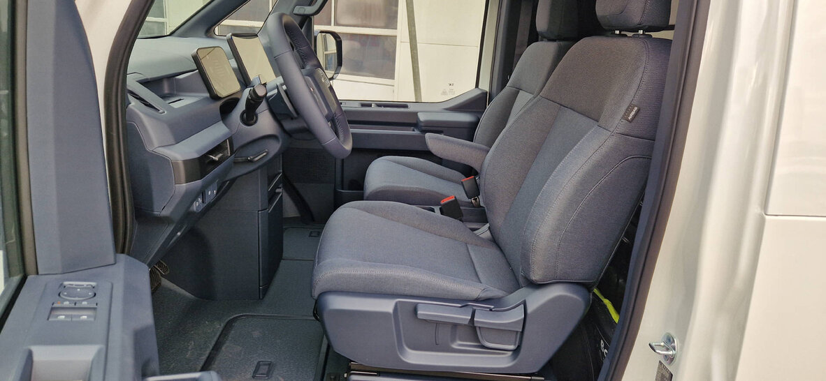 KIA PV5 Cargo 71.2 kWh Plus L2H1 3Door, Elektro, Vorführwagen, Automatik - 4