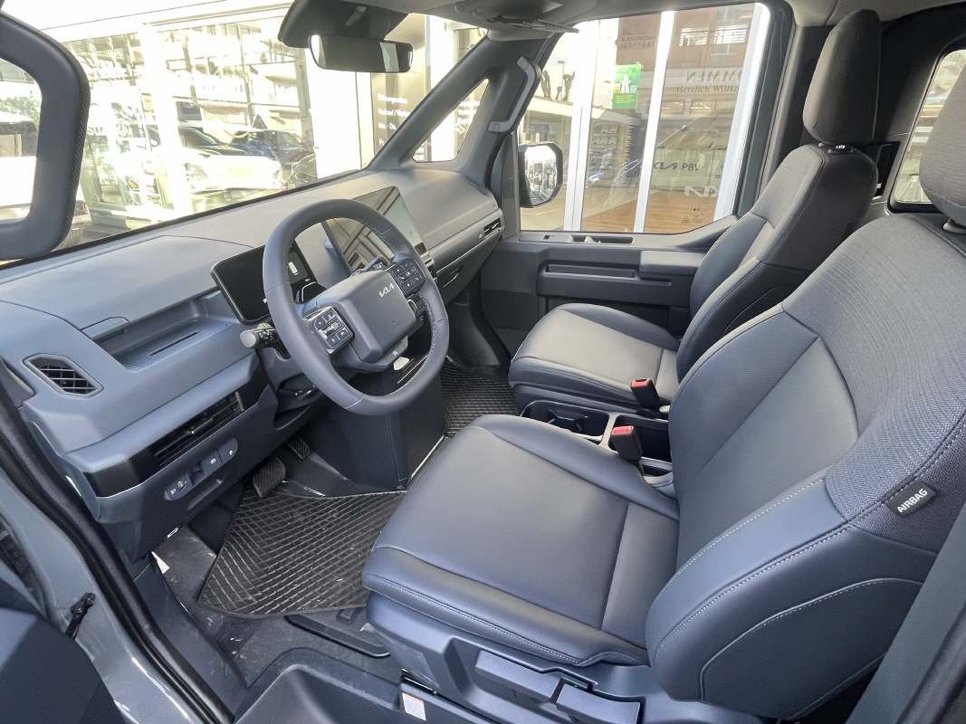 KIA PV5 Passenger 71.2 kWh Plus, Elektro, Neuwagen, Automatik - 3