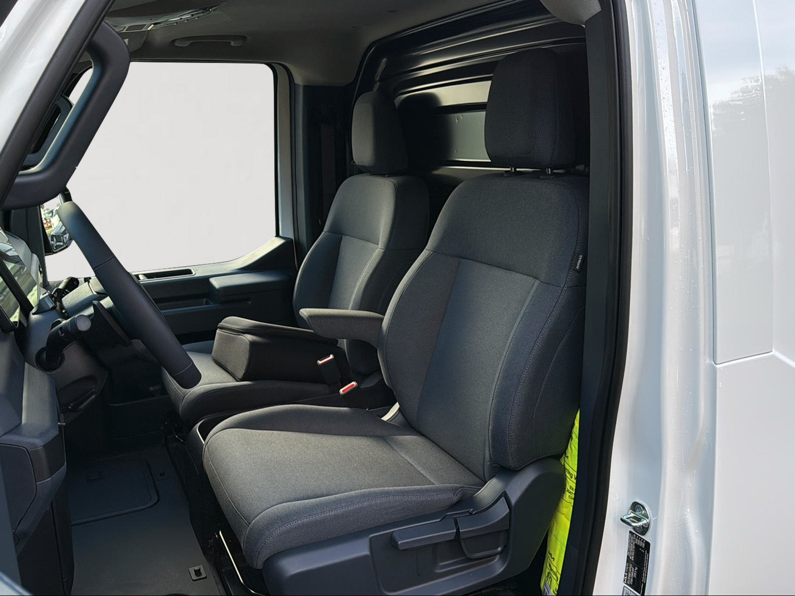 KIA PV5 Cargo 51.5 kWh Essential, Elektro, Neuwagen, Automatik - 7