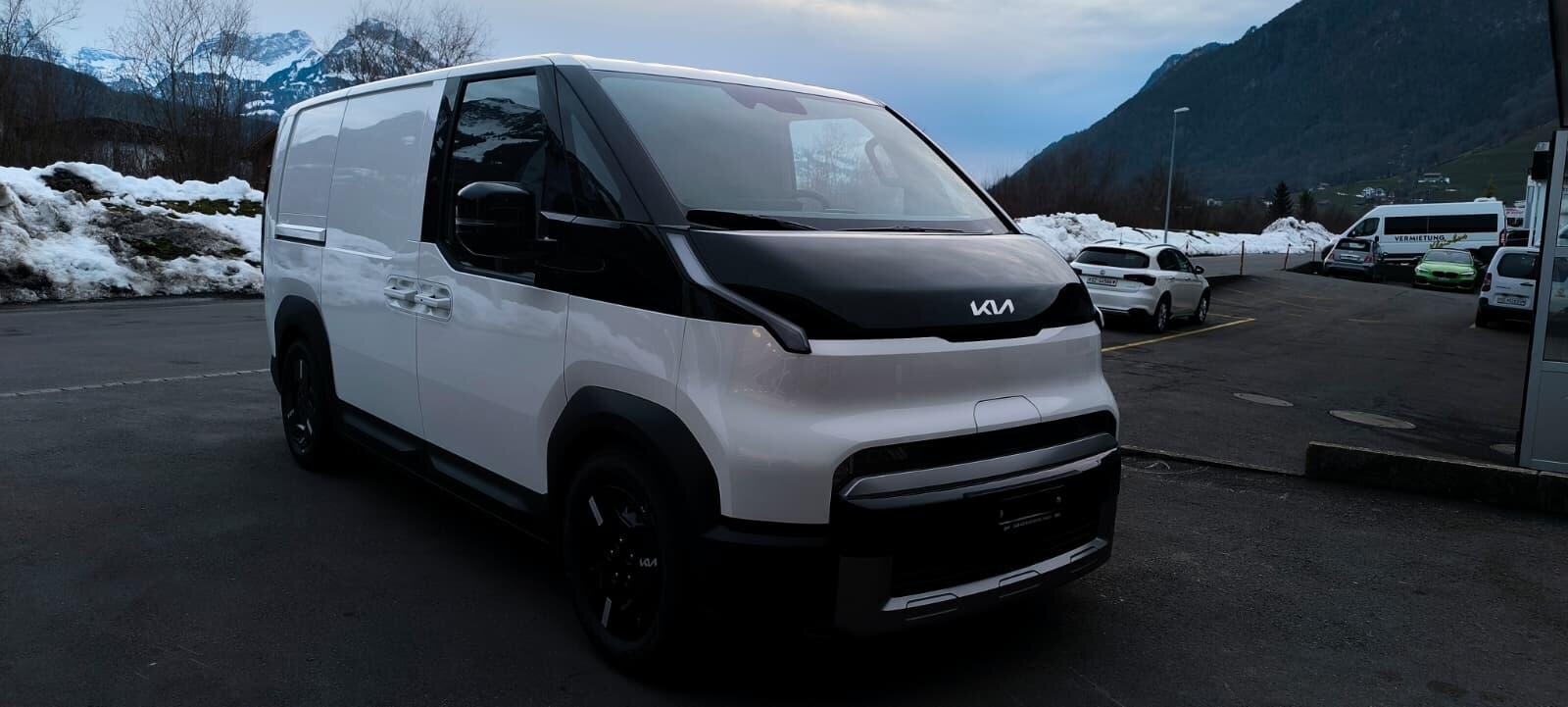 KIA PV5 Cargo 51.5 kWh Plus