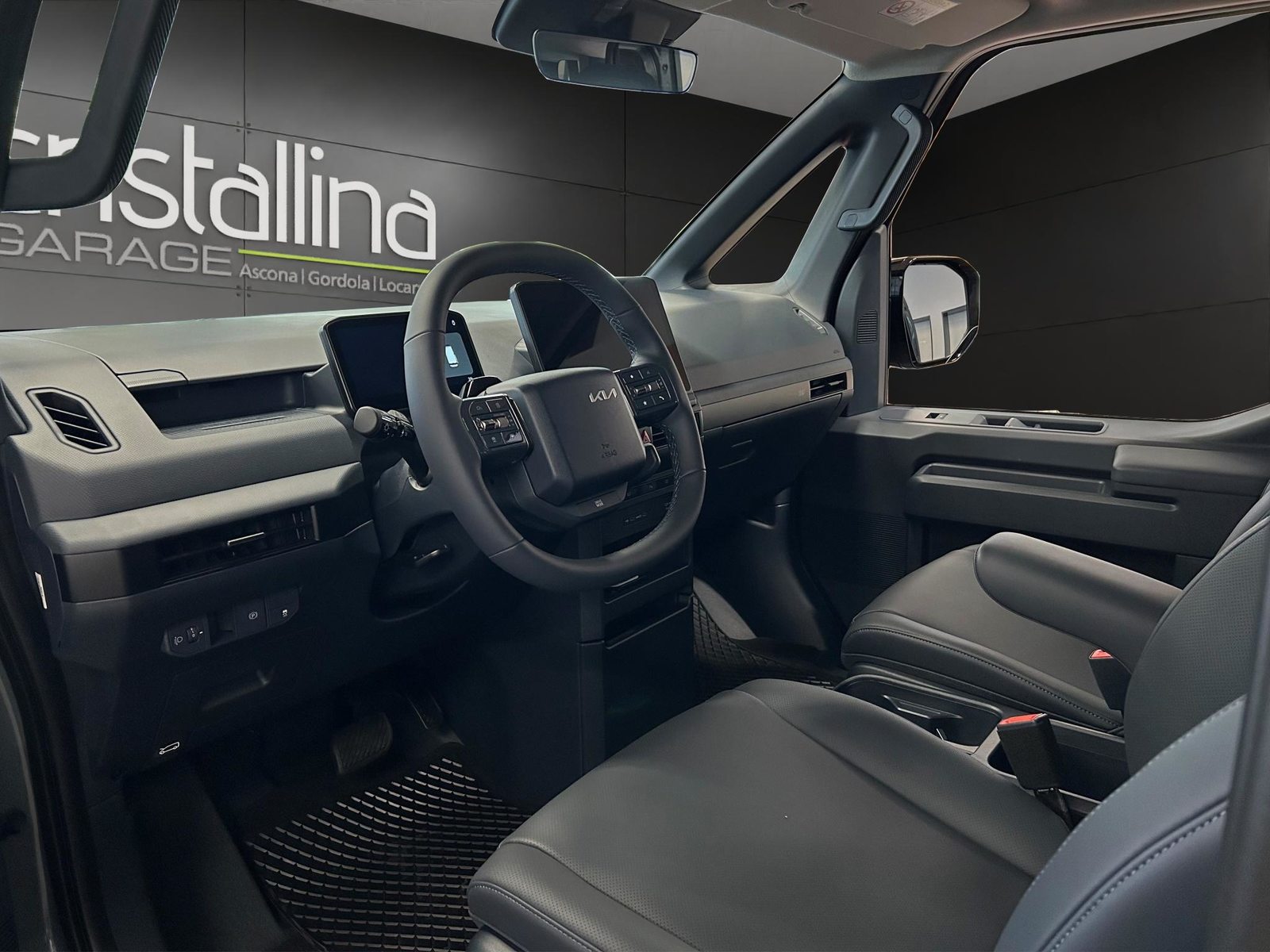 KIA PV5 Passenger 71.2 kWh Plus, Electric, Ex-demonstrator, Automatic - 7
