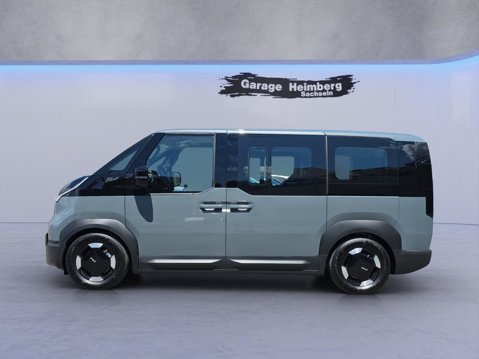 KIA PV5 Passenger 71.2 kWh Plus, Electric, Ex-demonstrator, Automatic - 2