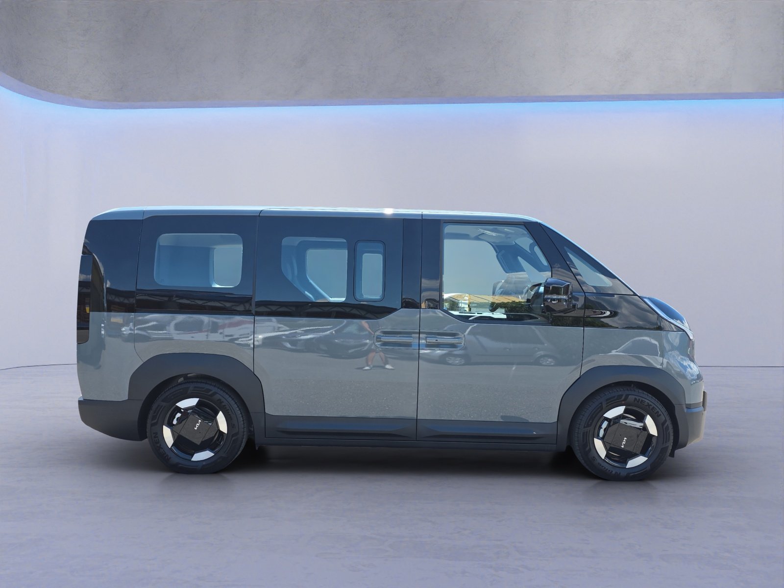 KIA PV5 Passenger 71.2 kWh Plus, Electric, Ex-demonstrator, Automatic - 6