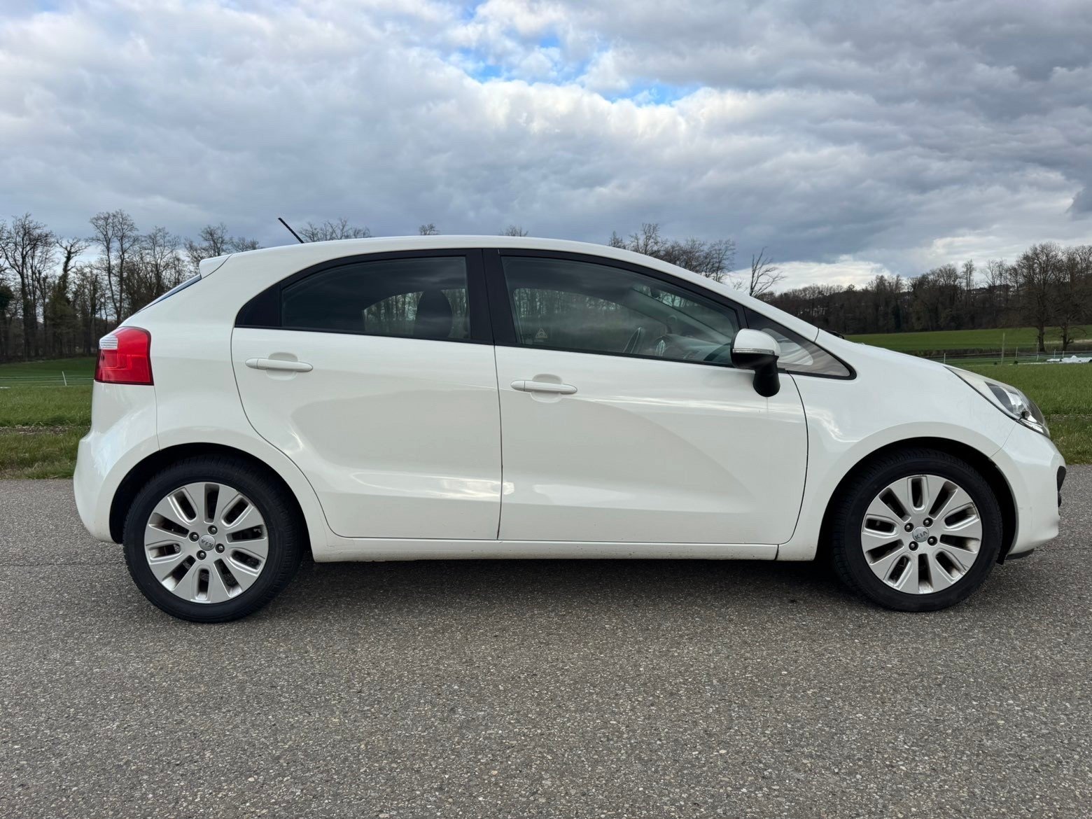 KIA Rio 1.4 CVVT Trend, Benzin, Occasion / Gebraucht, Handschaltung - 2