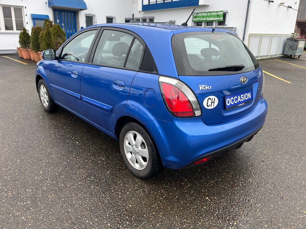 KIA RIO 1.4 16V Trend, Benzin, Occasion / Gebraucht, Handschaltung - 4