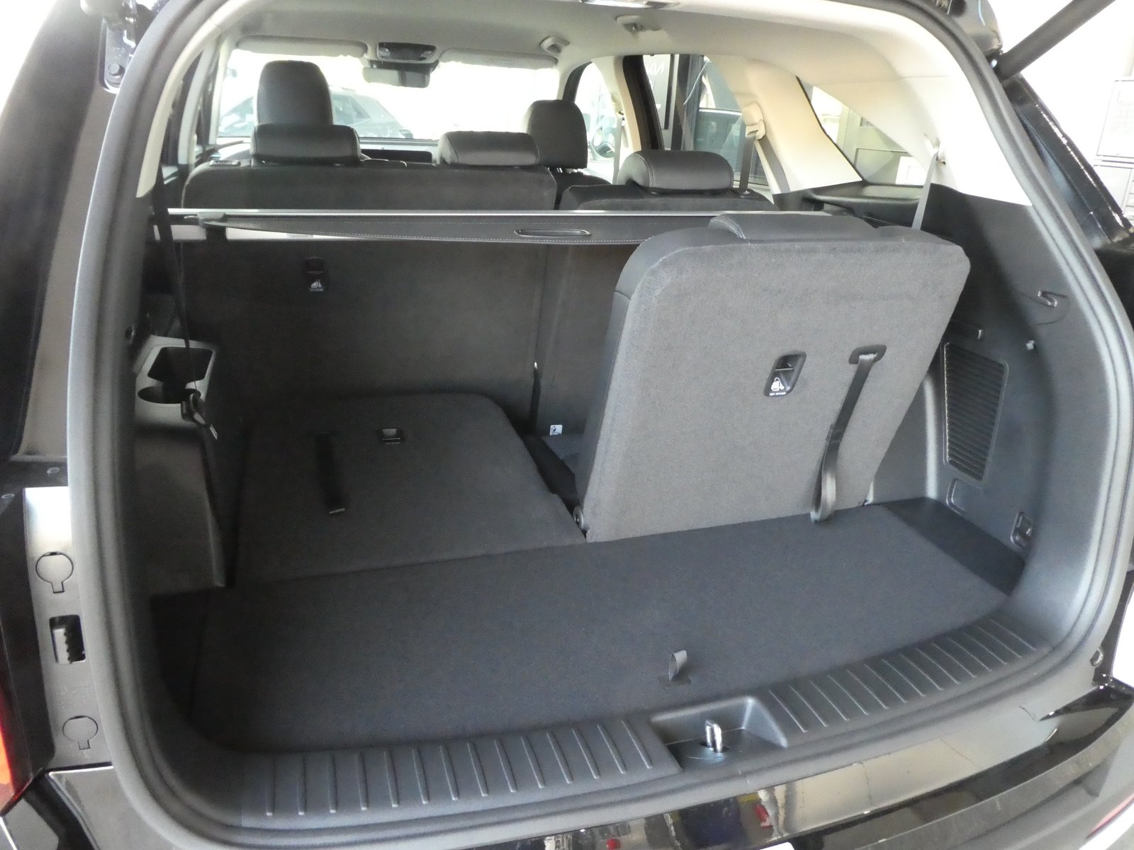 KIA Sorento 1.6 T-GDi HEV Power 7 Plätzer, Essence, Voiture nouvelle, Automatique - 4