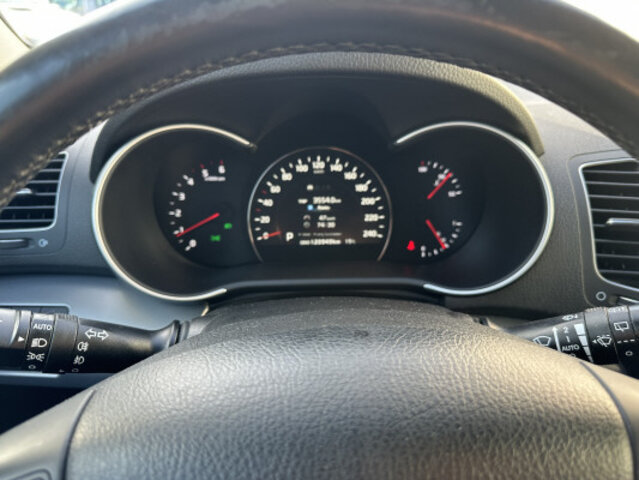 KIA Sorento 2.2 CRDI Style, Diesel, Occasion / Gebraucht, Automatik - 7