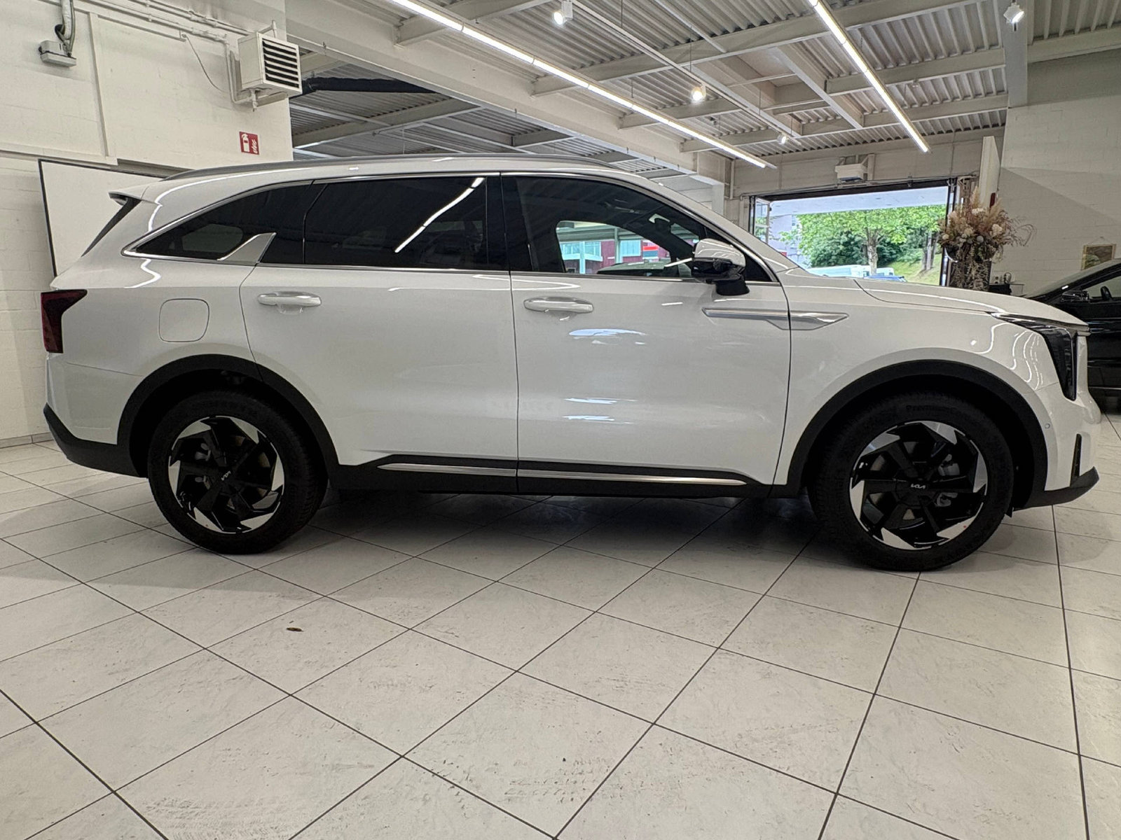 KIA Sorento 1.6 T-GDi Plug-in Hybrid Style 7P, Plug-in-Hybrid Petrol/Electric, New car, Automatic - 4