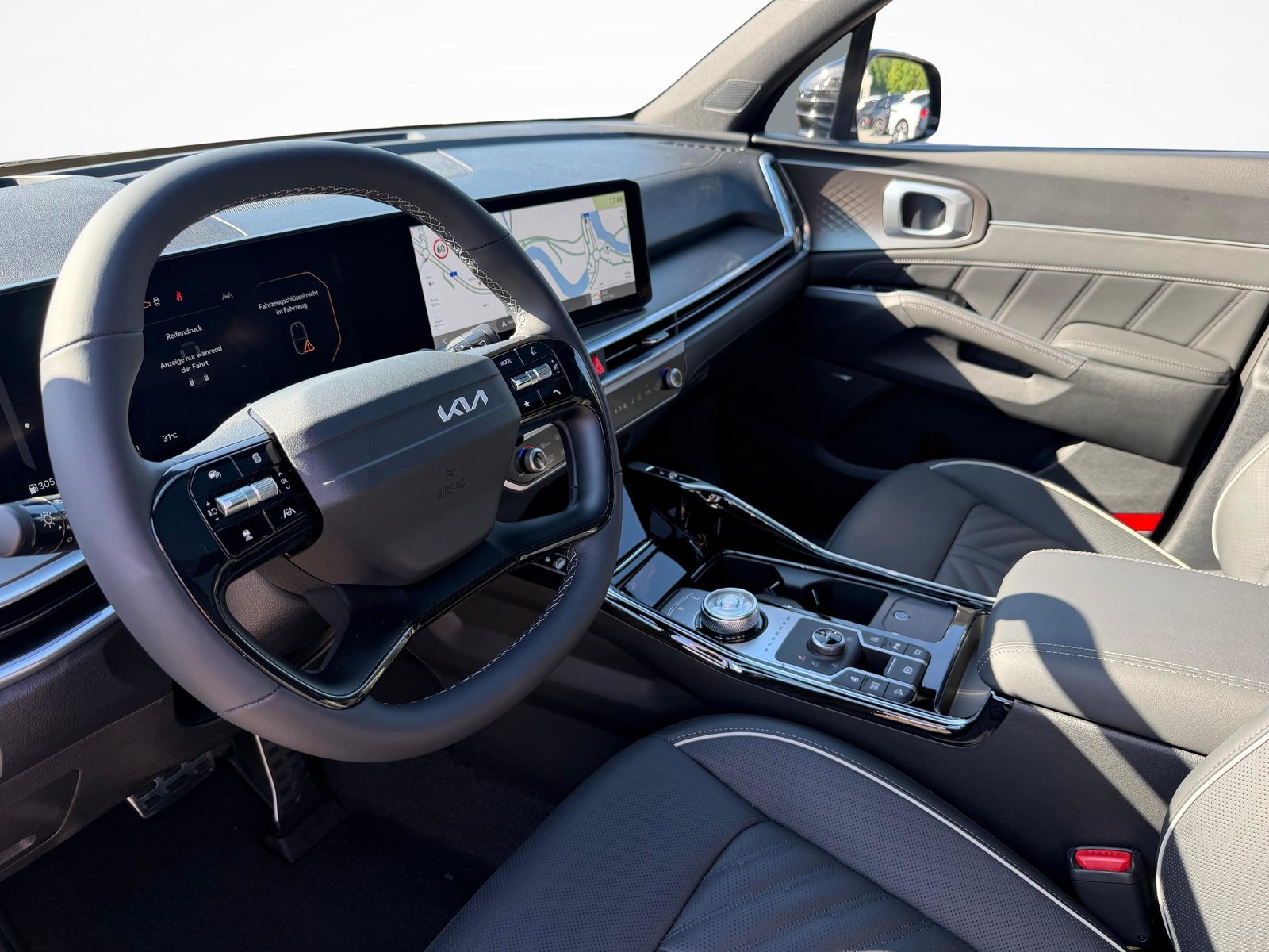 KIA Sorento 1.6 T-GDi Plug-in Hybrid Style 7P, Plug-in-Hybrid Petrol/Electric, New car, Automatic - 4