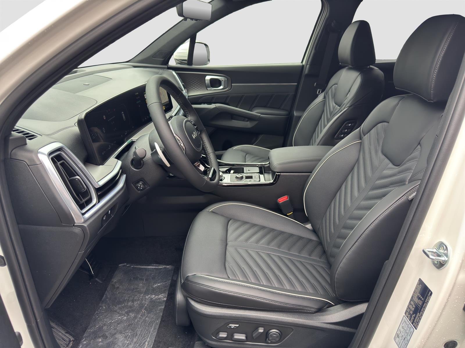 KIA Sorento 1.6 T-GDi Hybrid Style 7P, Voll-Hybrid Benzin/Elektro, Occasion / Gebraucht, Automatik - 7