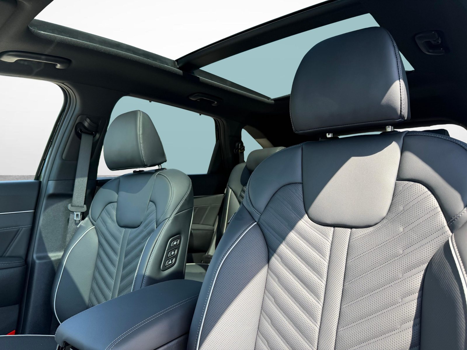 KIA Sorento 1.6 T-GDi Plug-in Hybrid Style 7P, Plug-in-Hybrid Benzina/Elettrica, Auto dimostrativa, Automatico - 4