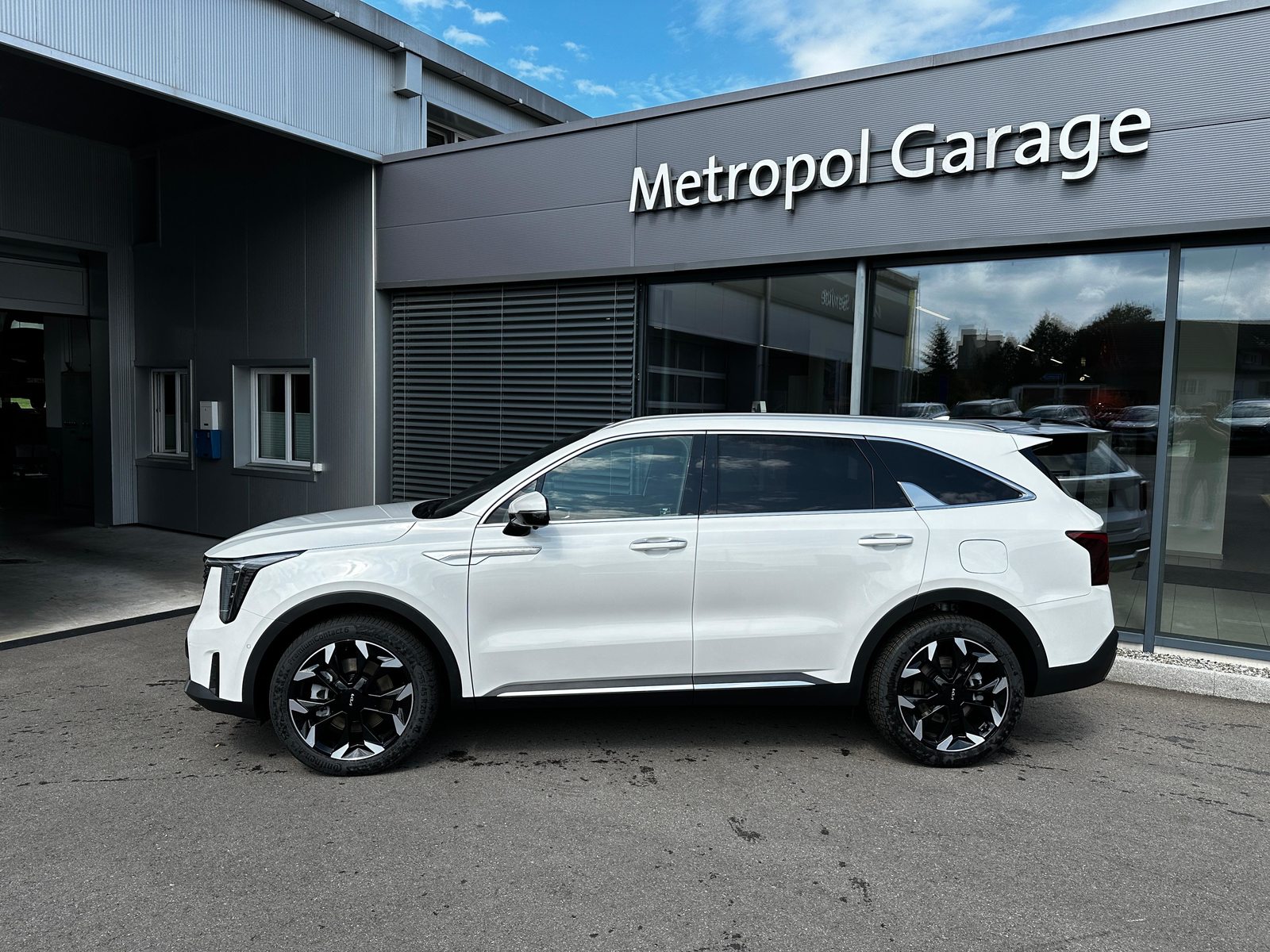 KIA Sorento 2.2 SmartD Style 7P, Diesel, Ex-demonstrator, Automatic - 2
