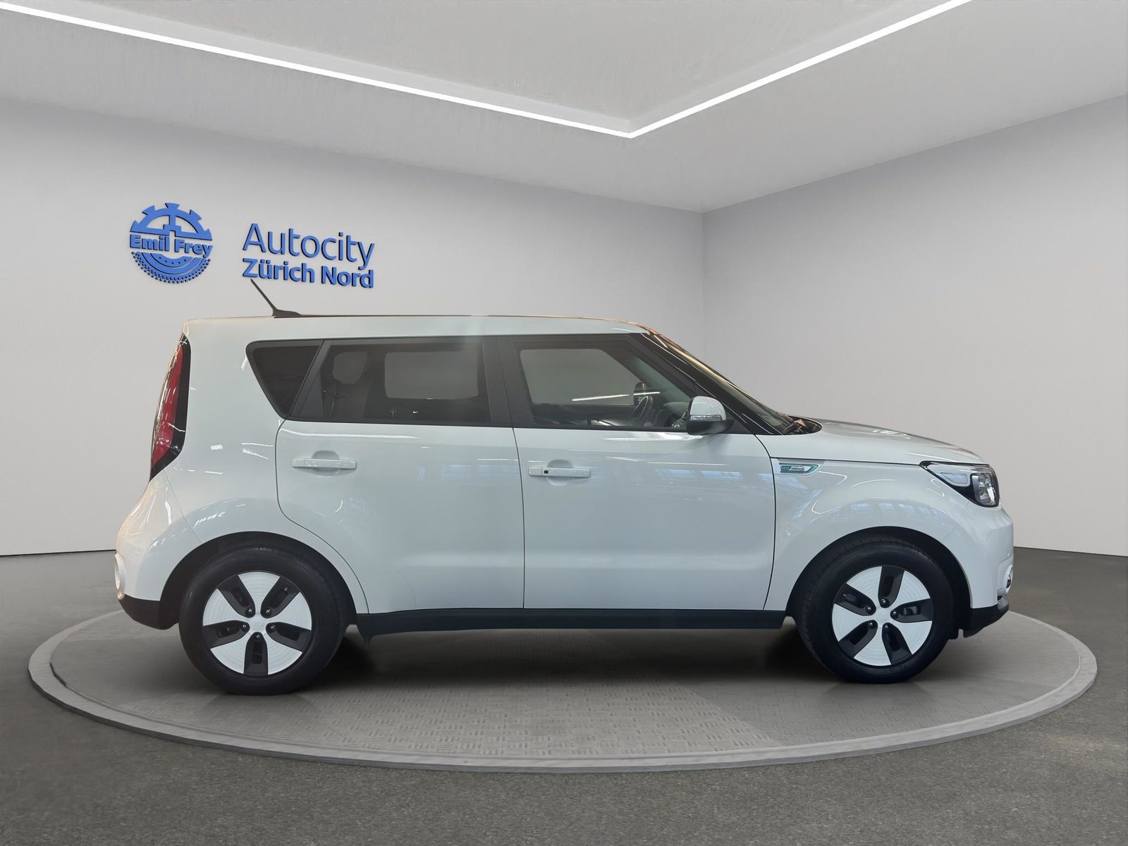 KIA Soul EV Style, Electric, Second hand / Used, Manual - 5