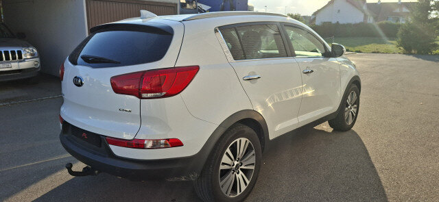 KIA Sportage 2.0 CRDi Style, Diesel, Occasion / Utilisé, Automatique - 4