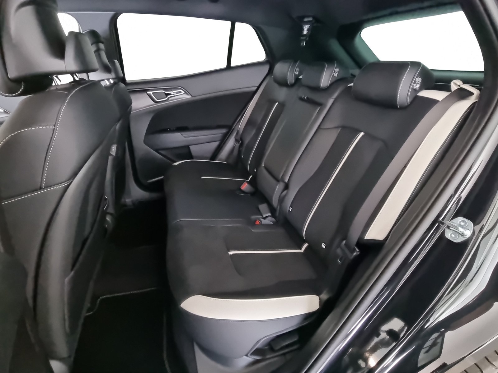 KIA Sportage 1.6 T-GDi PHEV AWD GT-Line, Plug-in-Hybrid Benzina/Elettrica, Automatico - 7