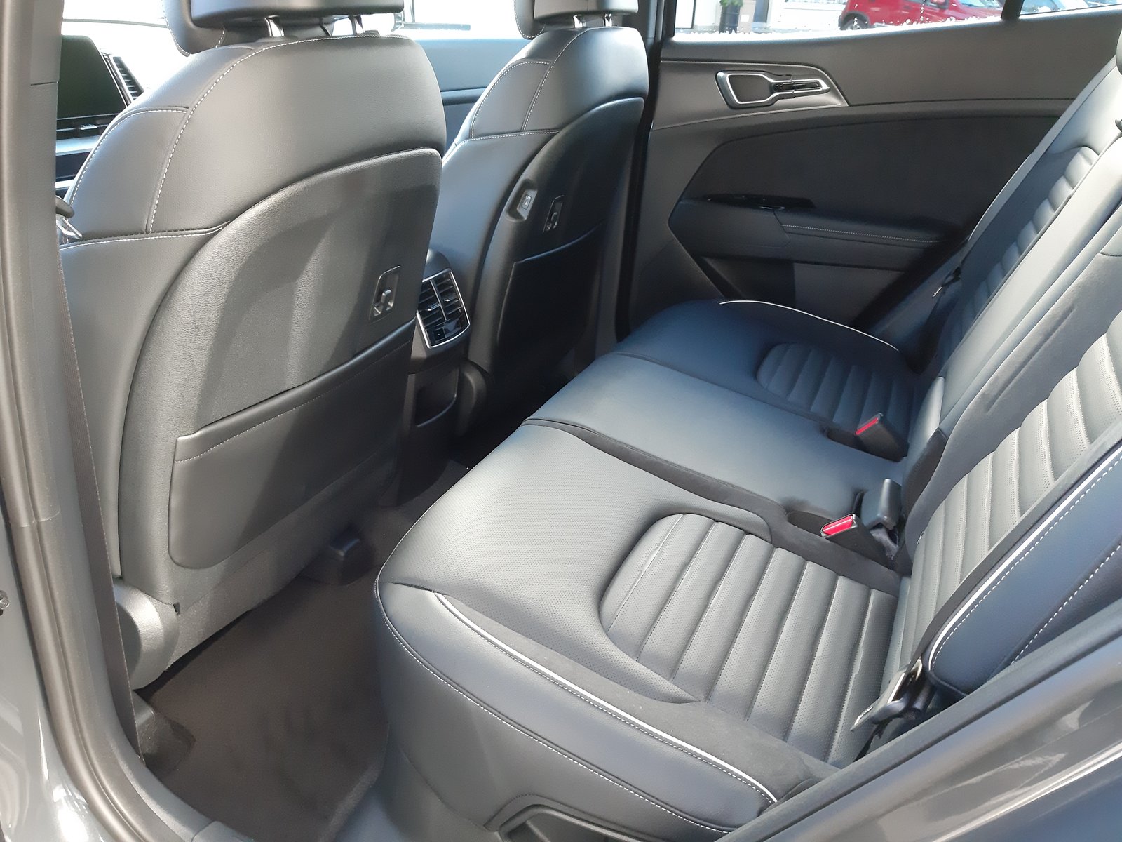 KIA Sportage 1.6T-GDi HEV GT-Line 4x4 A, Full-Hybrid Petrol/Electric, New car, Automatic - 5