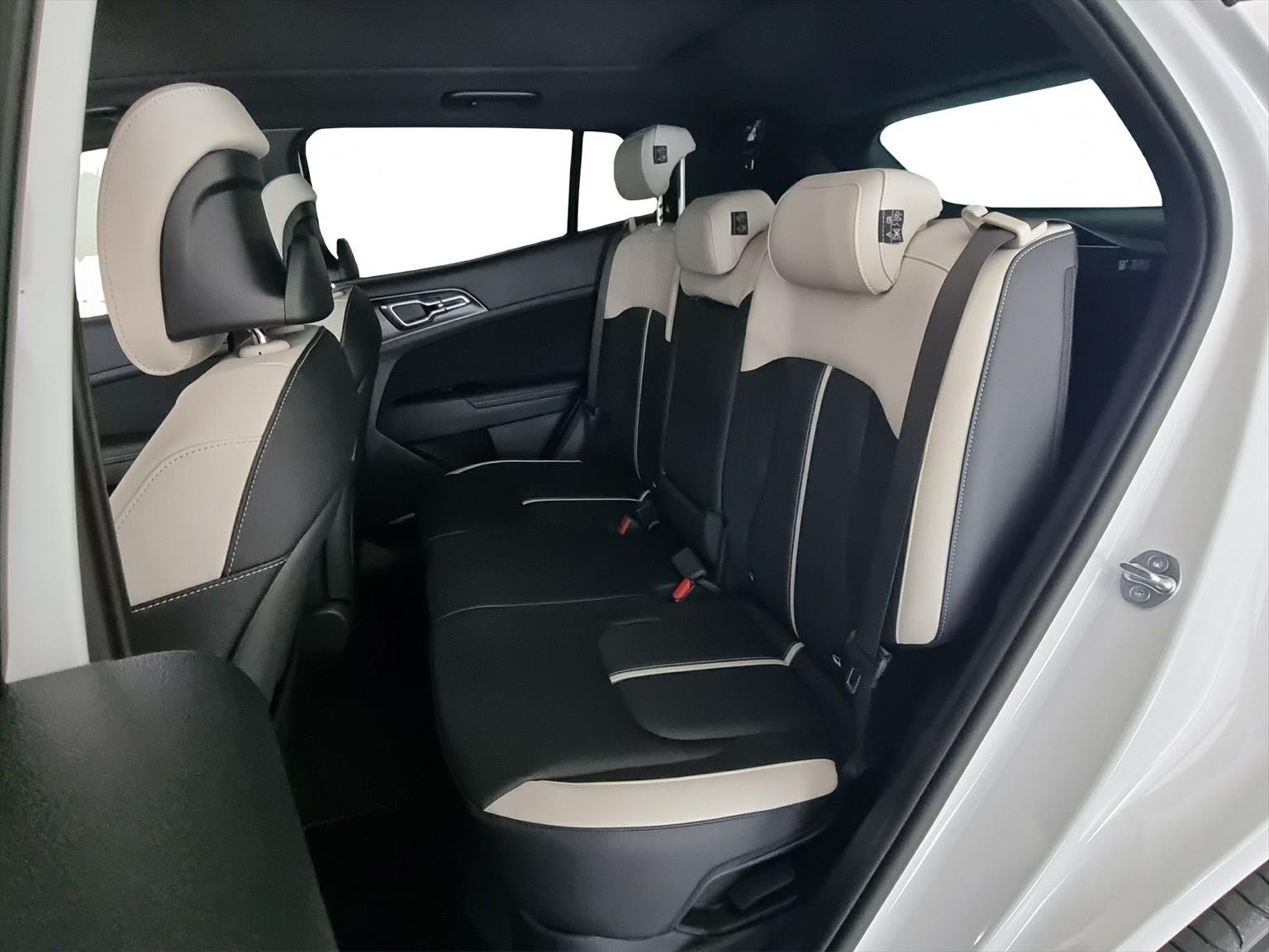 KIA Sportage 1.6T-GDi HEV GT-Line Plus 4x4 Pano Premiu, Full-Hybrid Petrol/Electric, New car, Automatic - 7