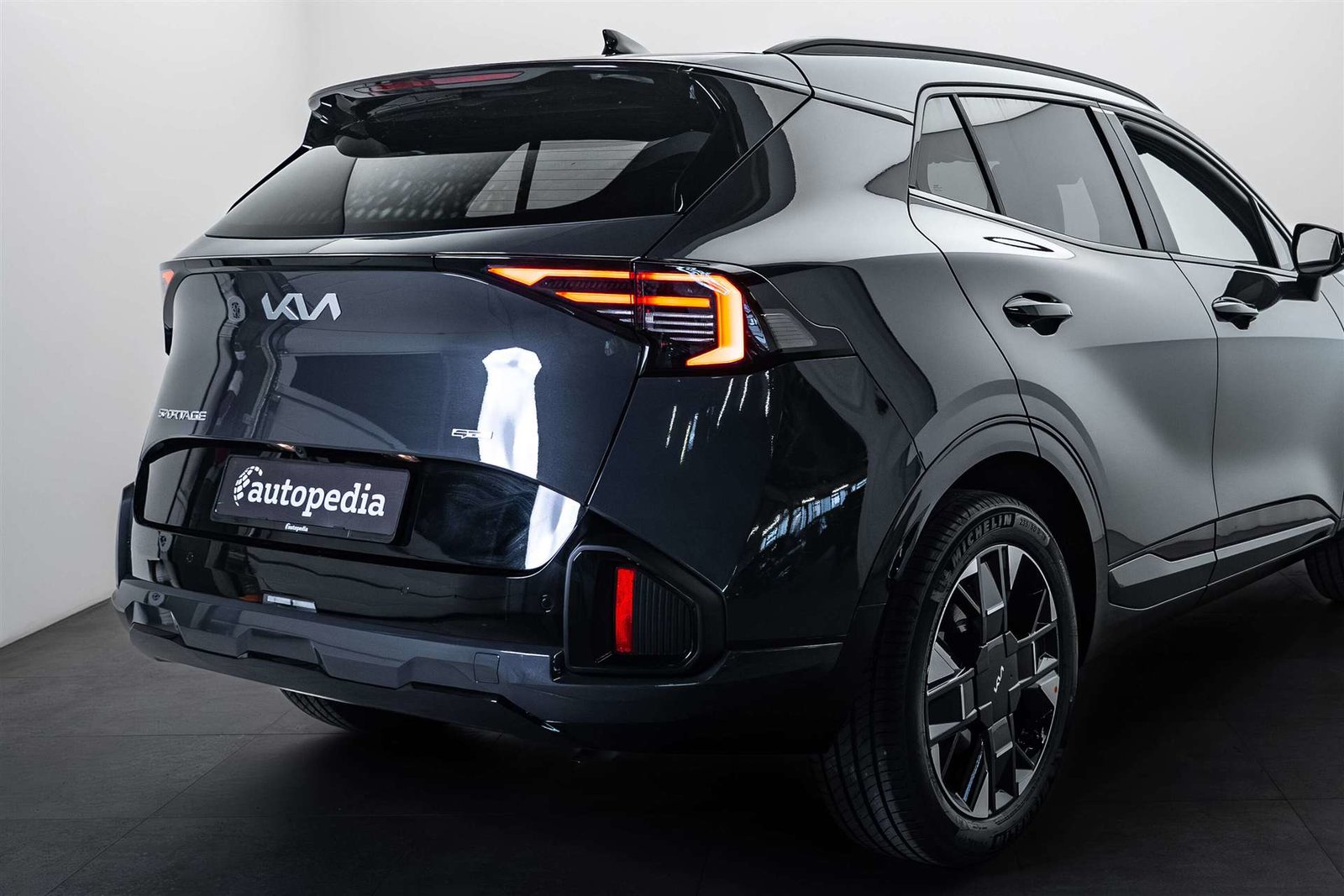 KIA Sportage 1.6T-GDi HEV NEW GT-Line 239PS 4x4 Automat, Hybride Integrale Benzina/Elettrica, Auto nuove, Automatico - 4