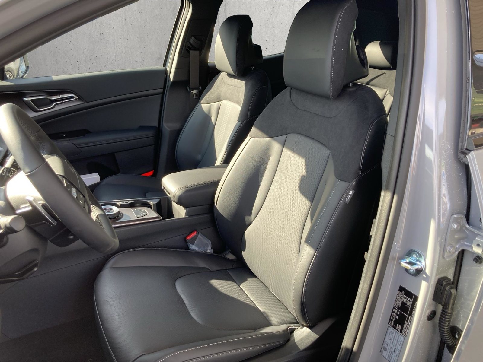 KIA Sportage 1.6 T-GDi Hybrid Black Edition, Full-Hybrid Petrol/Electric, New car, Automatic - 4