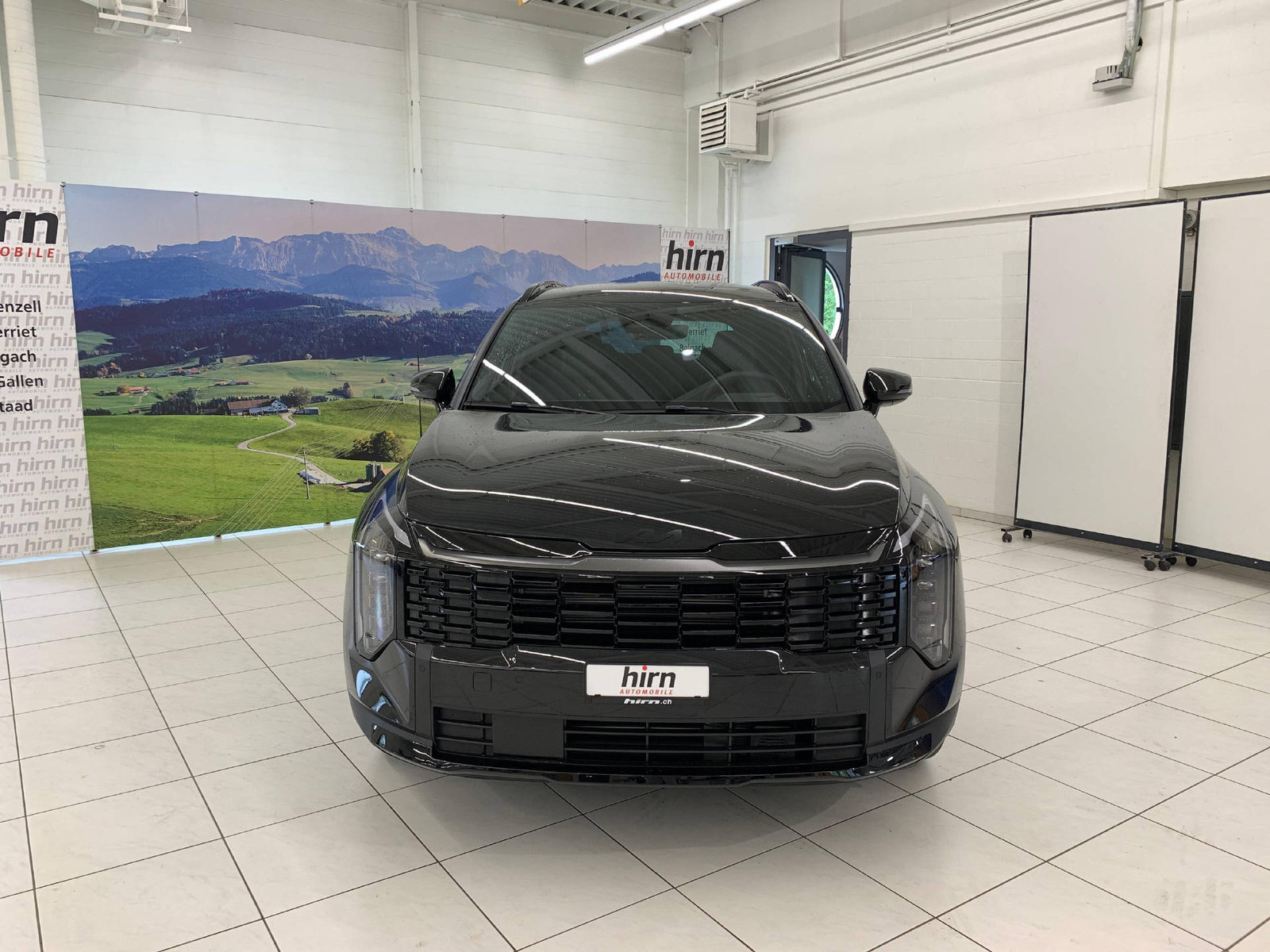 KIA Sportage 1.6 T-GDi Hybrid Black Edition, Hybride Integrale Benzina/Elettrica, Auto nuove, Automatico - 2