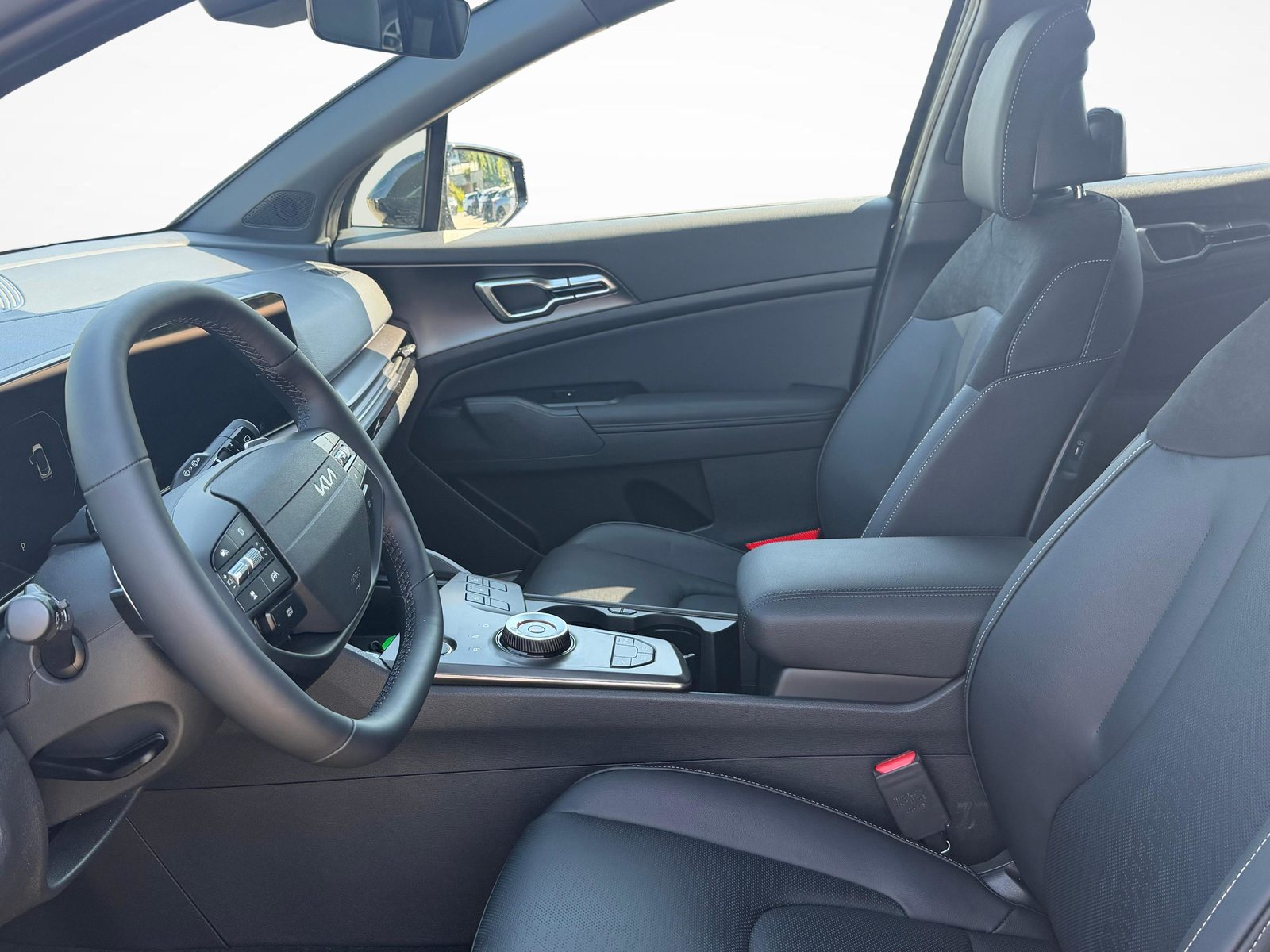 KIA Sportage 1.6 T-GDi Hybrid Black Edition, Full-Hybrid Petrol/Electric, New car, Automatic - 2