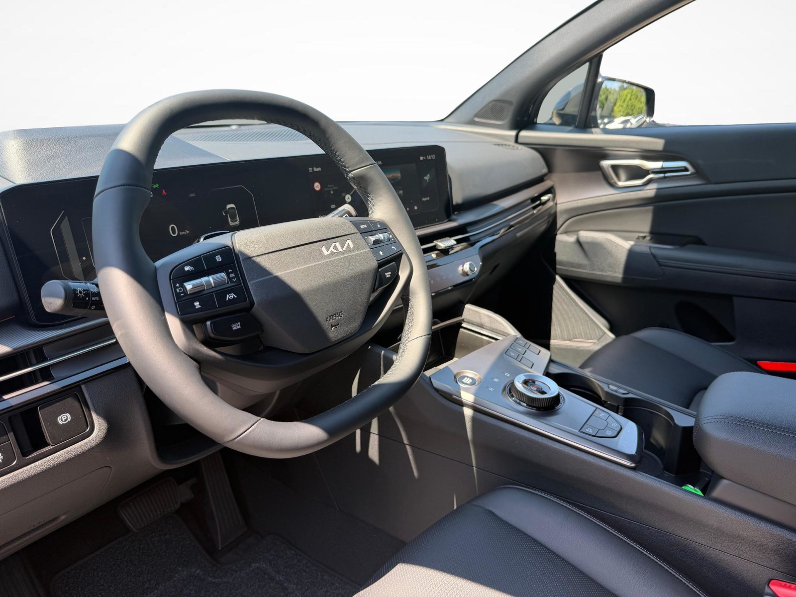 KIA Sportage 1.6 T-GDi Hybrid Black Edition, Full-Hybrid Petrol/Electric, New car, Automatic - 4