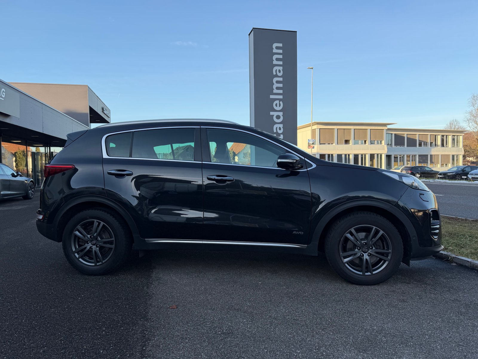 KIA Sportage 1.6 T-GDi Style GT-Line, Petrol, Second hand / Used, Automatic - 3