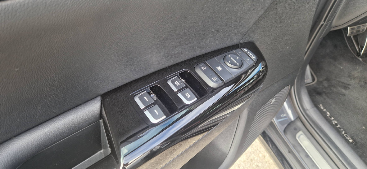 KIA Sportage 1.6 CRDi MHEV GT-Line, Mild-Hybrid Diesel/Electric, Second hand / Used, Automatic - 4
