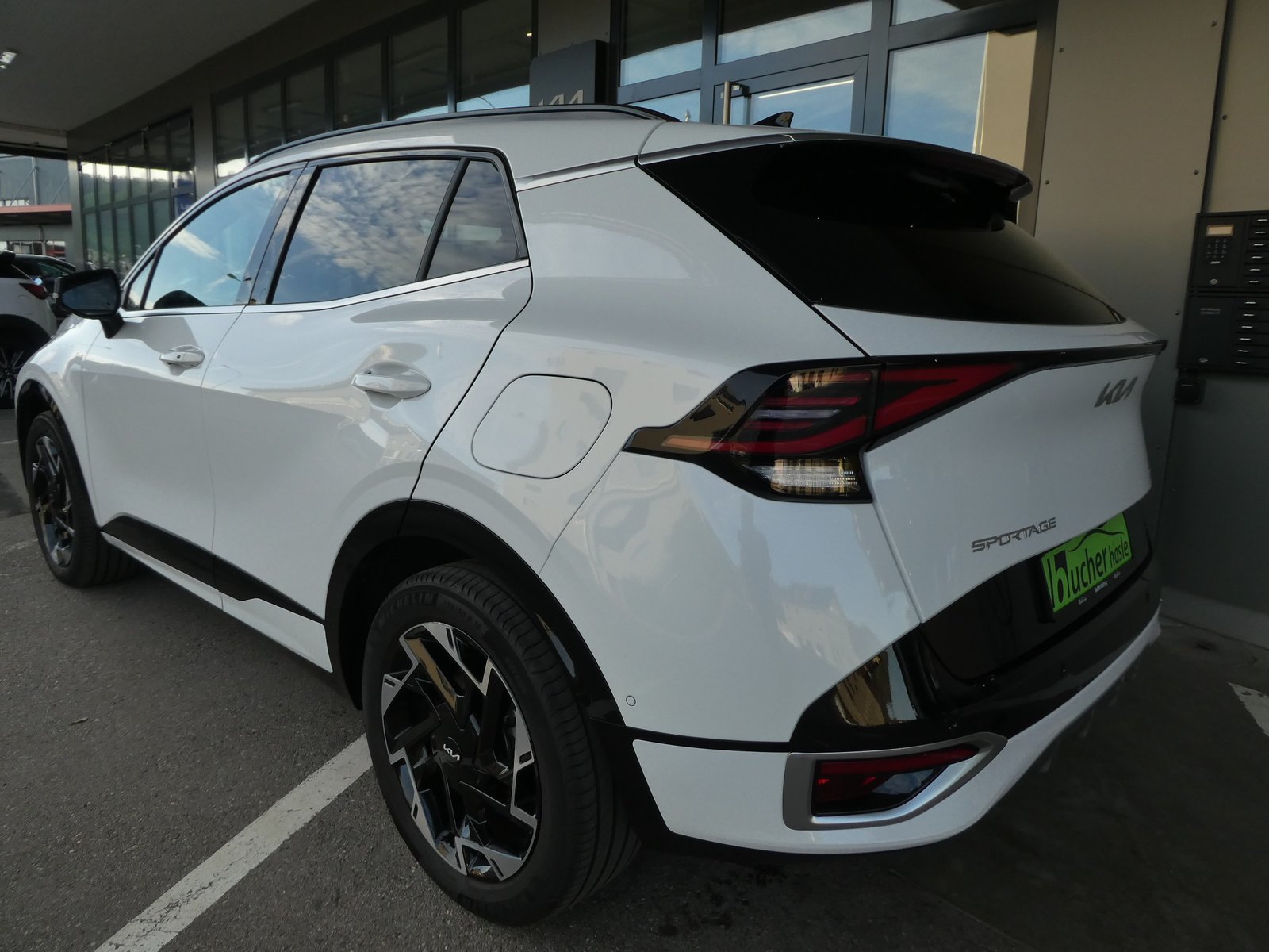 KIA Sportage 1.6T-GDi PHEV GT-Line 4x4 A, Plug-in-Hybrid Petrol/Electric, Second hand / Used, Automatic - 6