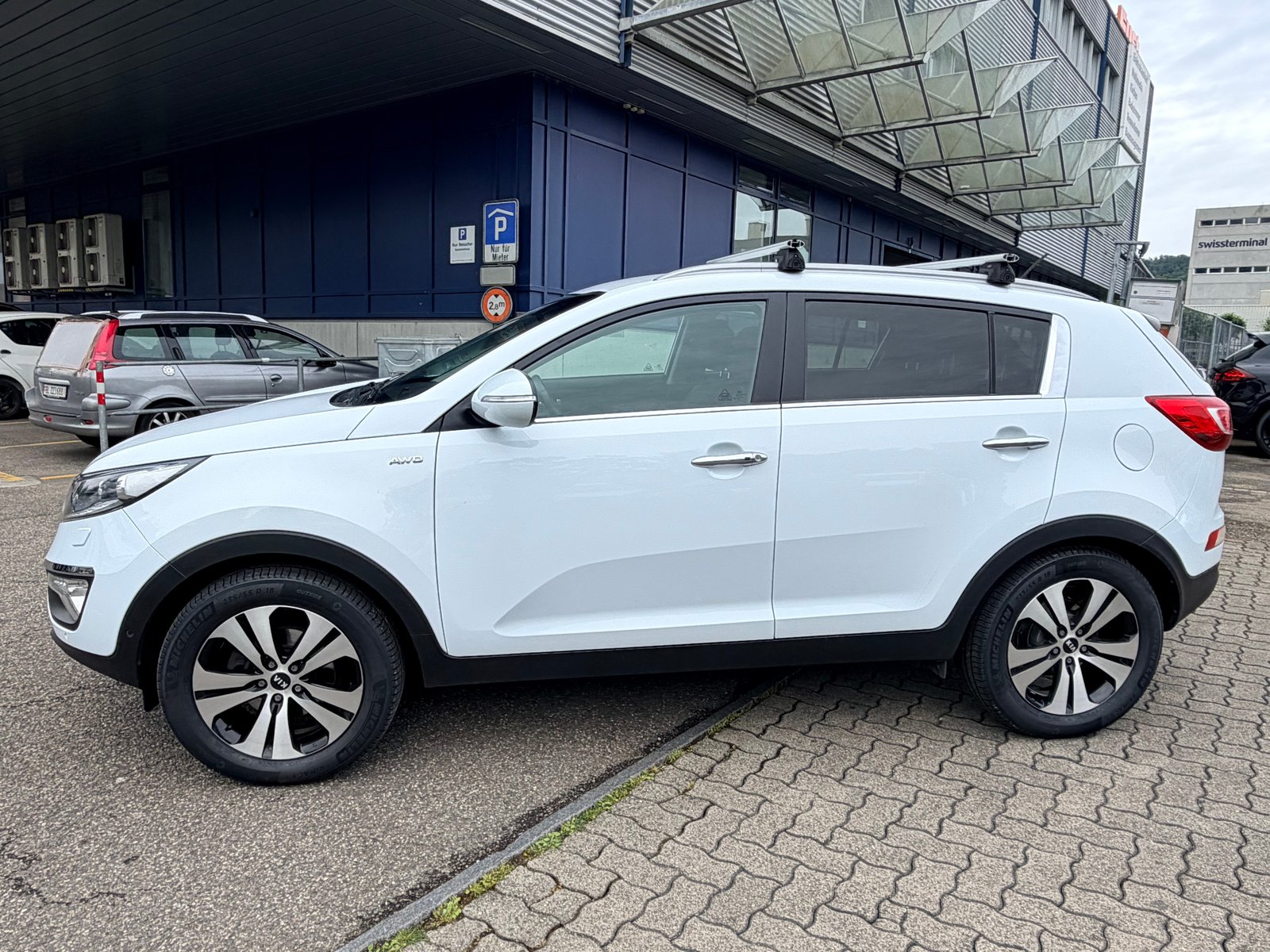 KIA Sportage 2.0 Style 4WD, Petrol, Second hand / Used, Manual - 6