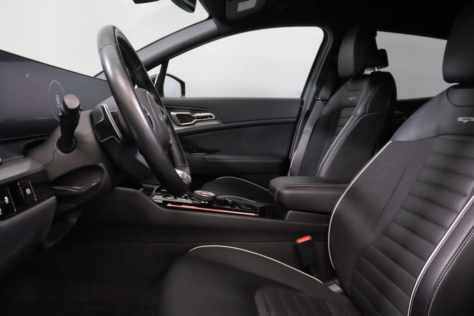 KIA Sportage 1.6 T-GDi GT-Line, Mild-Hybrid Benzin/Elektro, Occasion / Gebraucht, Automatik - 3
