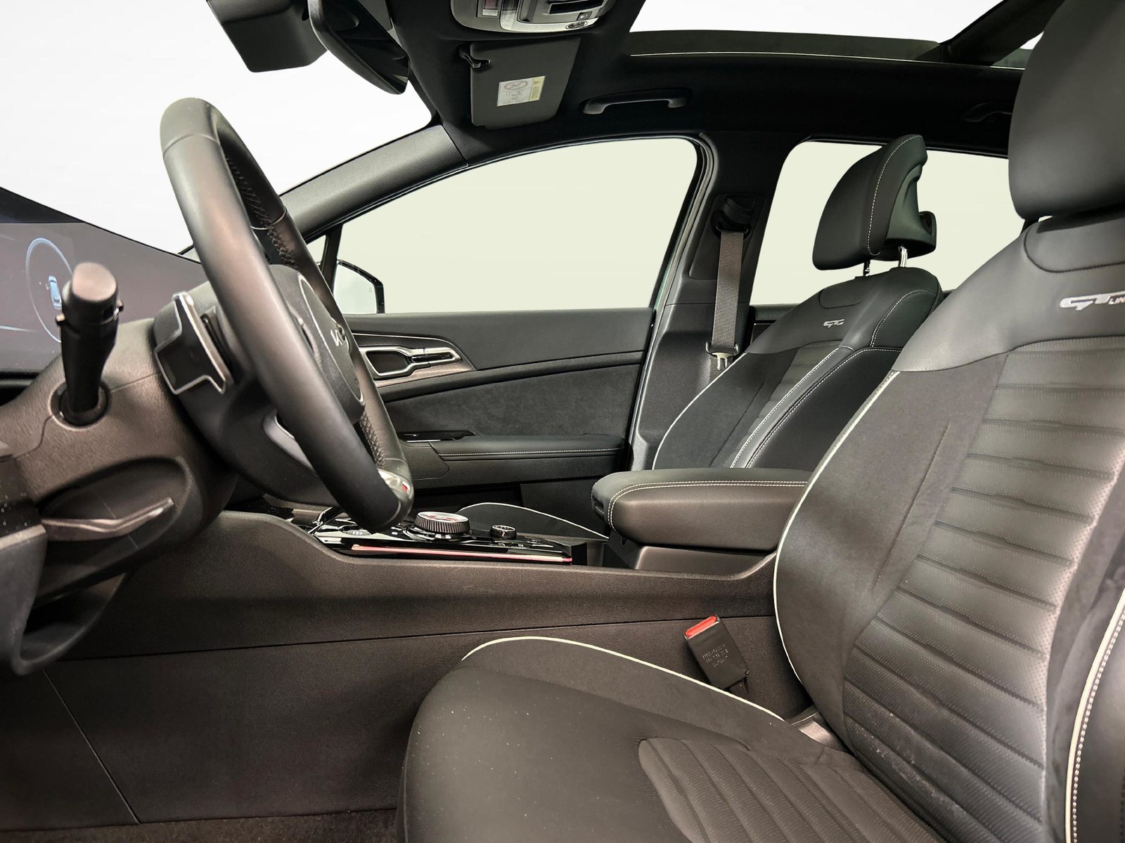 KIA Sportage 1.6 T-GDi GT-Line, Mild-Hybrid Benzin/Elektro, Occasion / Gebraucht, Automatik - 3