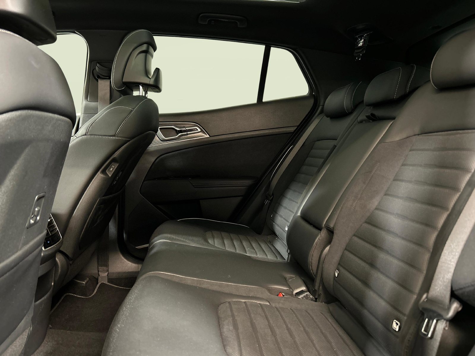 KIA Sportage 1.6 T-GDi GT-Line, Mild-Hybrid Benzin/Elektro, Occasion / Gebraucht, Automatik - 4