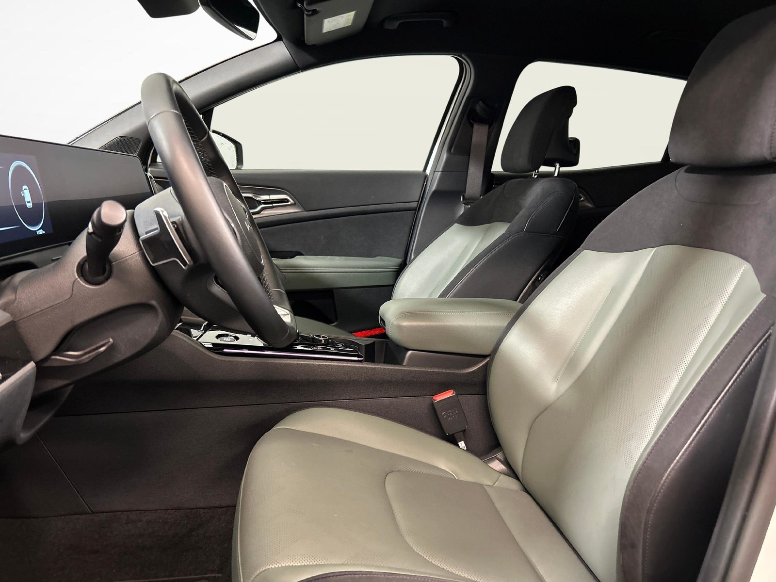 KIA Sportage 1.6 T-GDi PHEV Power Edition, Plug-in-Hybrid Benzin/Elektro, Occasion / Gebraucht, Automatik - 4
